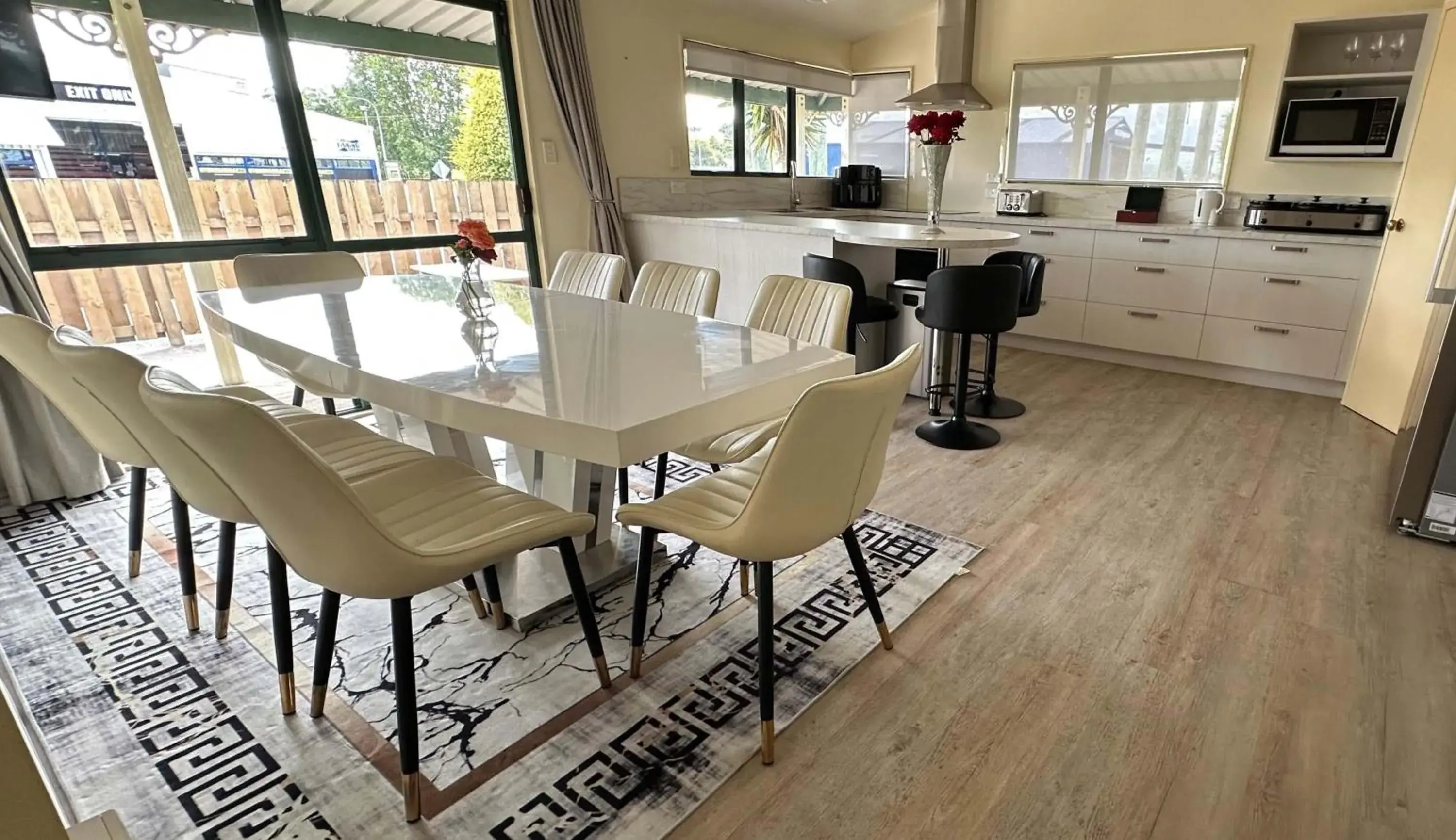 Five-Bedroom House in Otorohanga Kiwi Holiday Park Five-Bedroom House in Otorohanga Kiwi Holiday Park