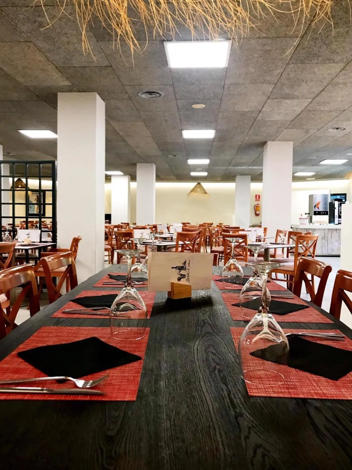 Restaurant/places to eat in Hotel Vista Odin