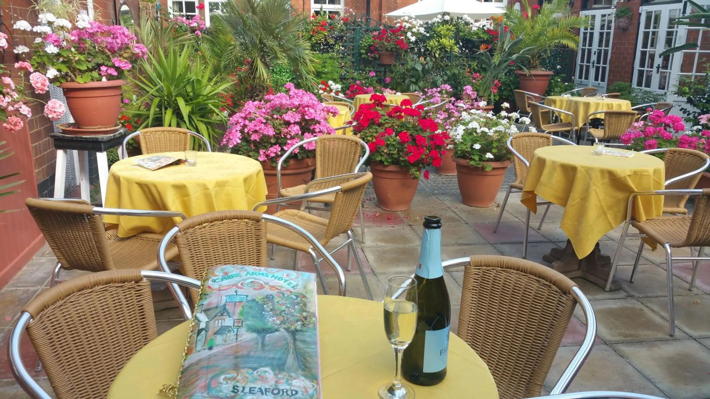 Patio in The Carre Arms Hotel & Restaurant