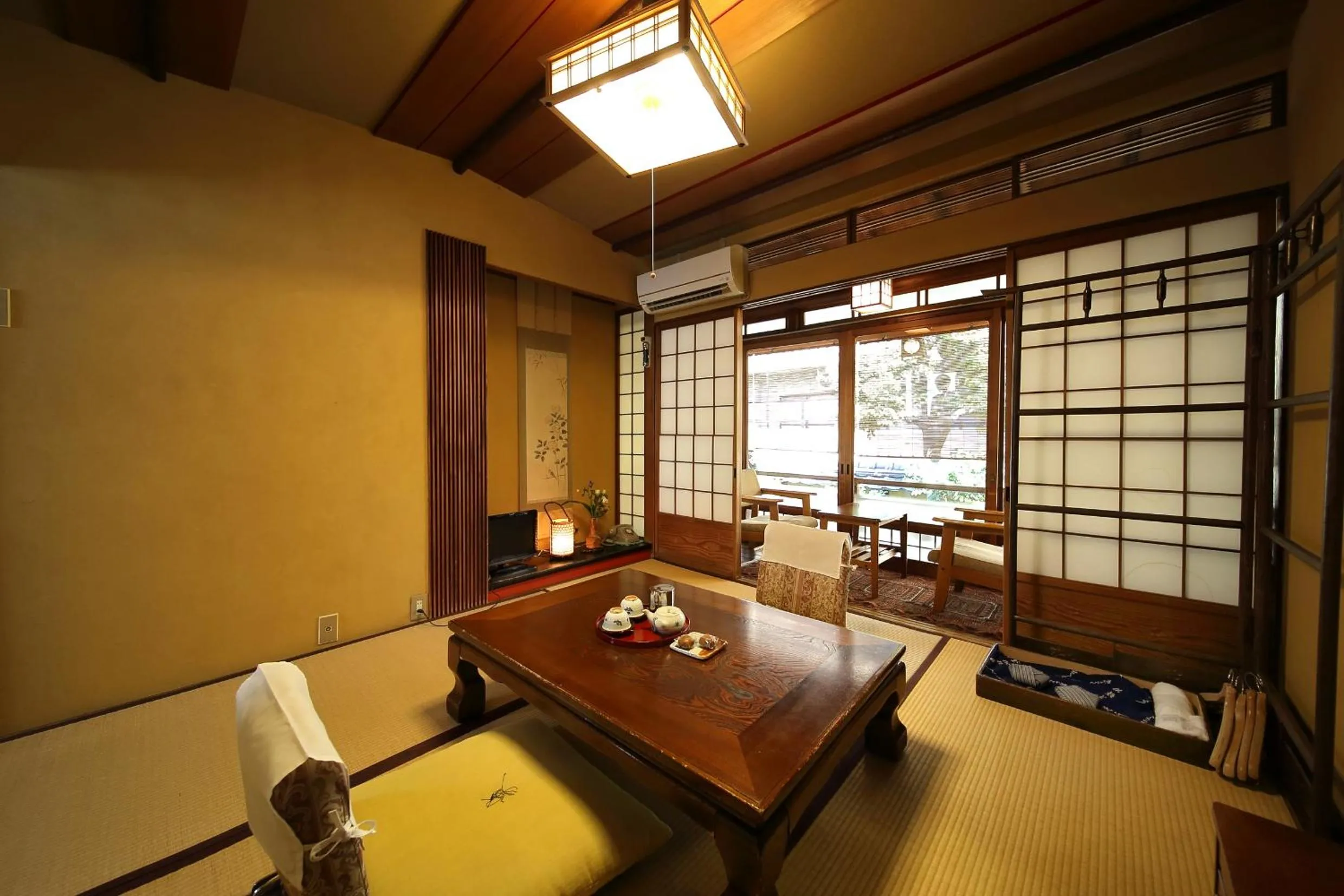Photo of the whole room in Yadoya Kikokuso