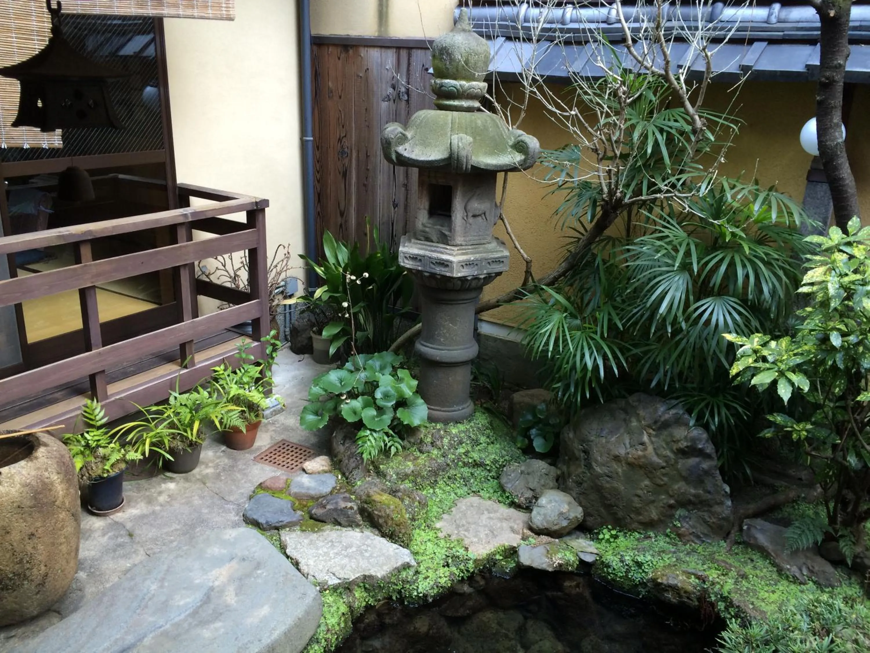 Decorative detail in Yadoya Kikokuso