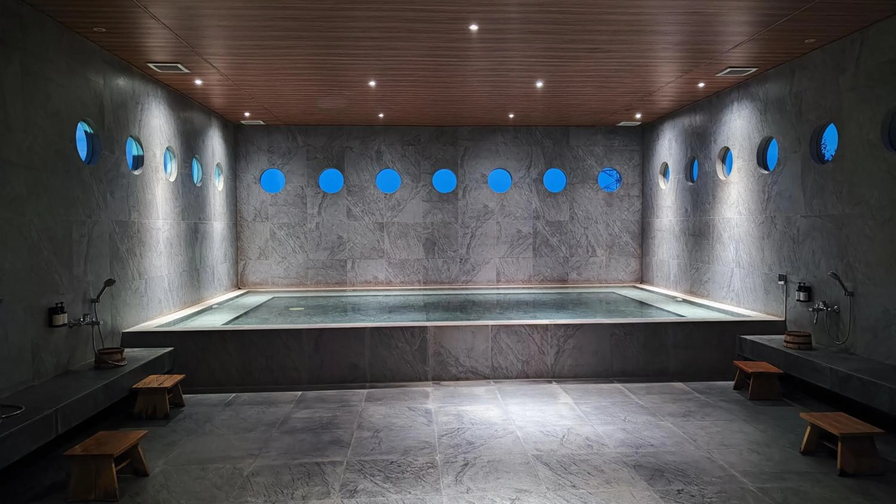 Open Air Bath in Zuri Express Lippo Cikarang