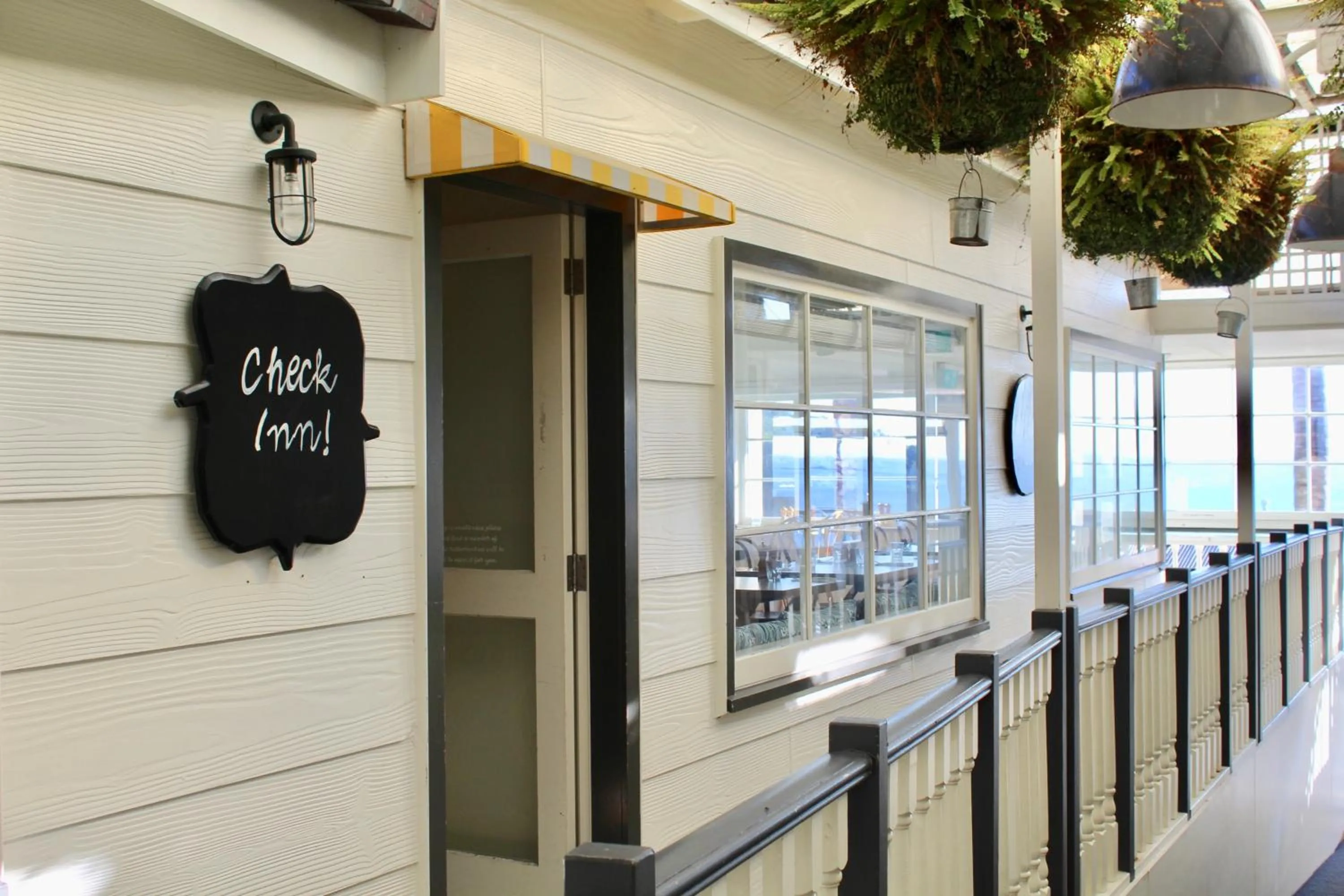 Facade/entrance in The Oyster Inn