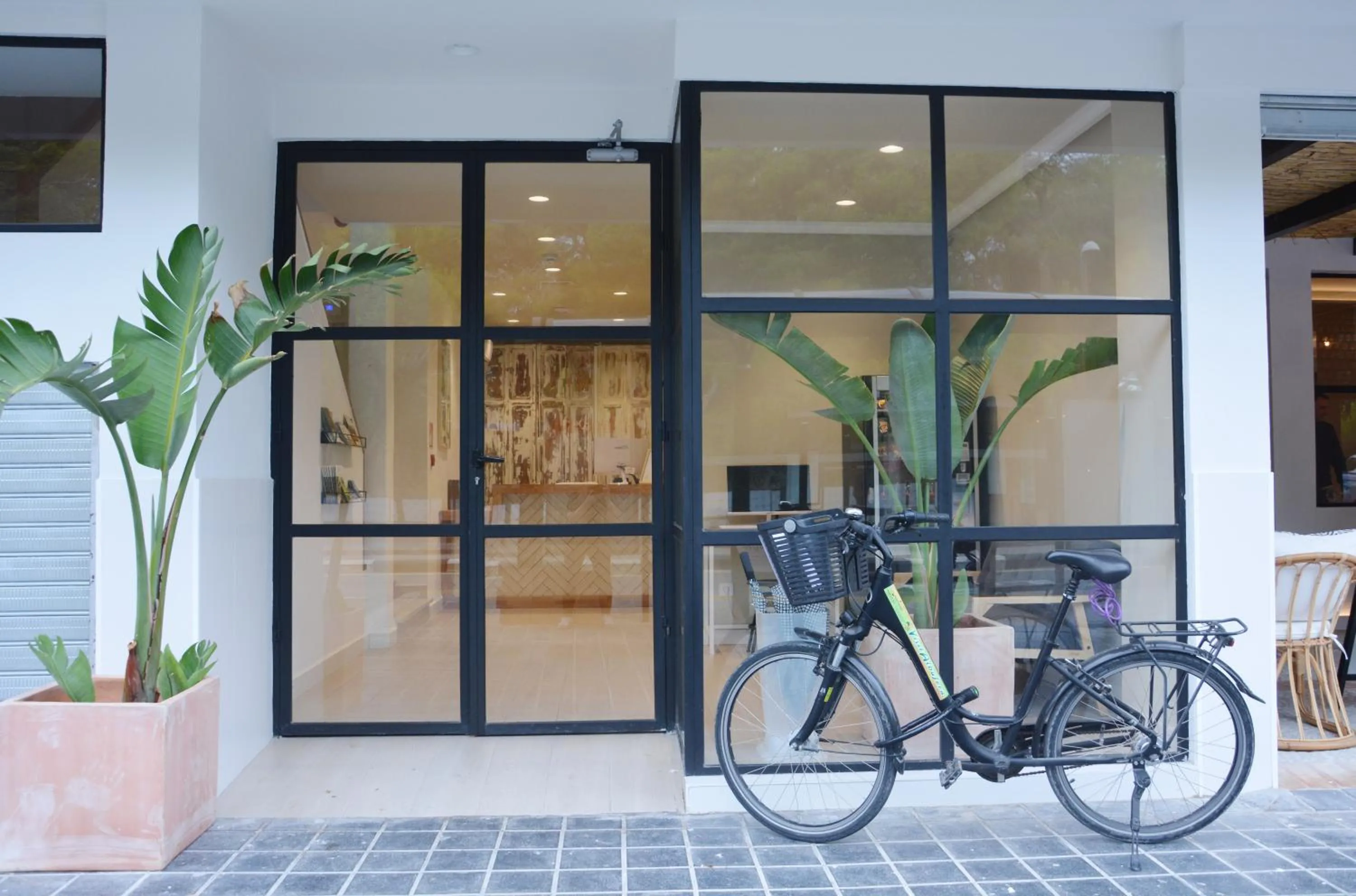 Facade/entrance in YOU & CO. Saler Beach Boutique