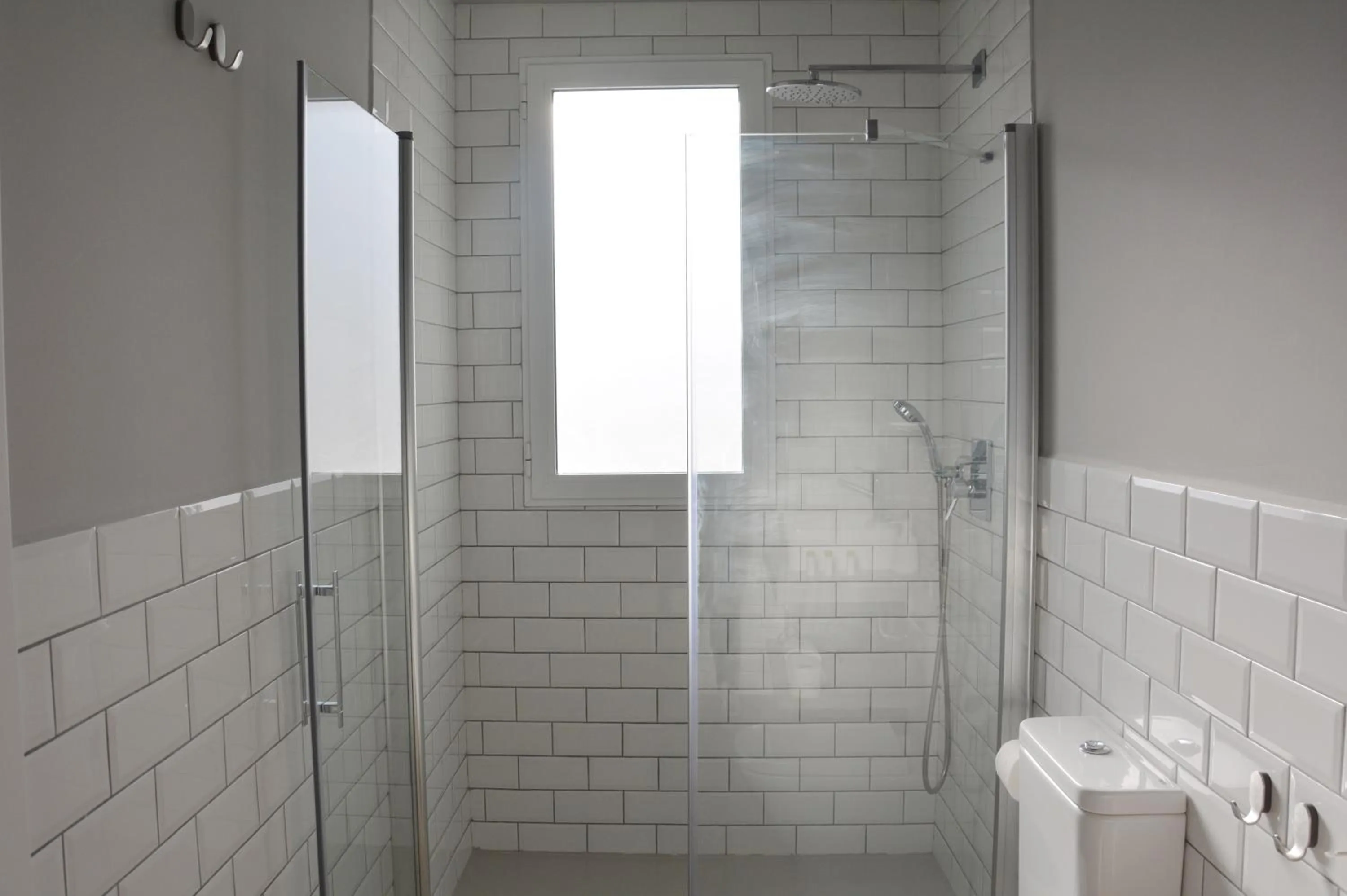 Shower in YOU & CO. Saler Beach Boutique