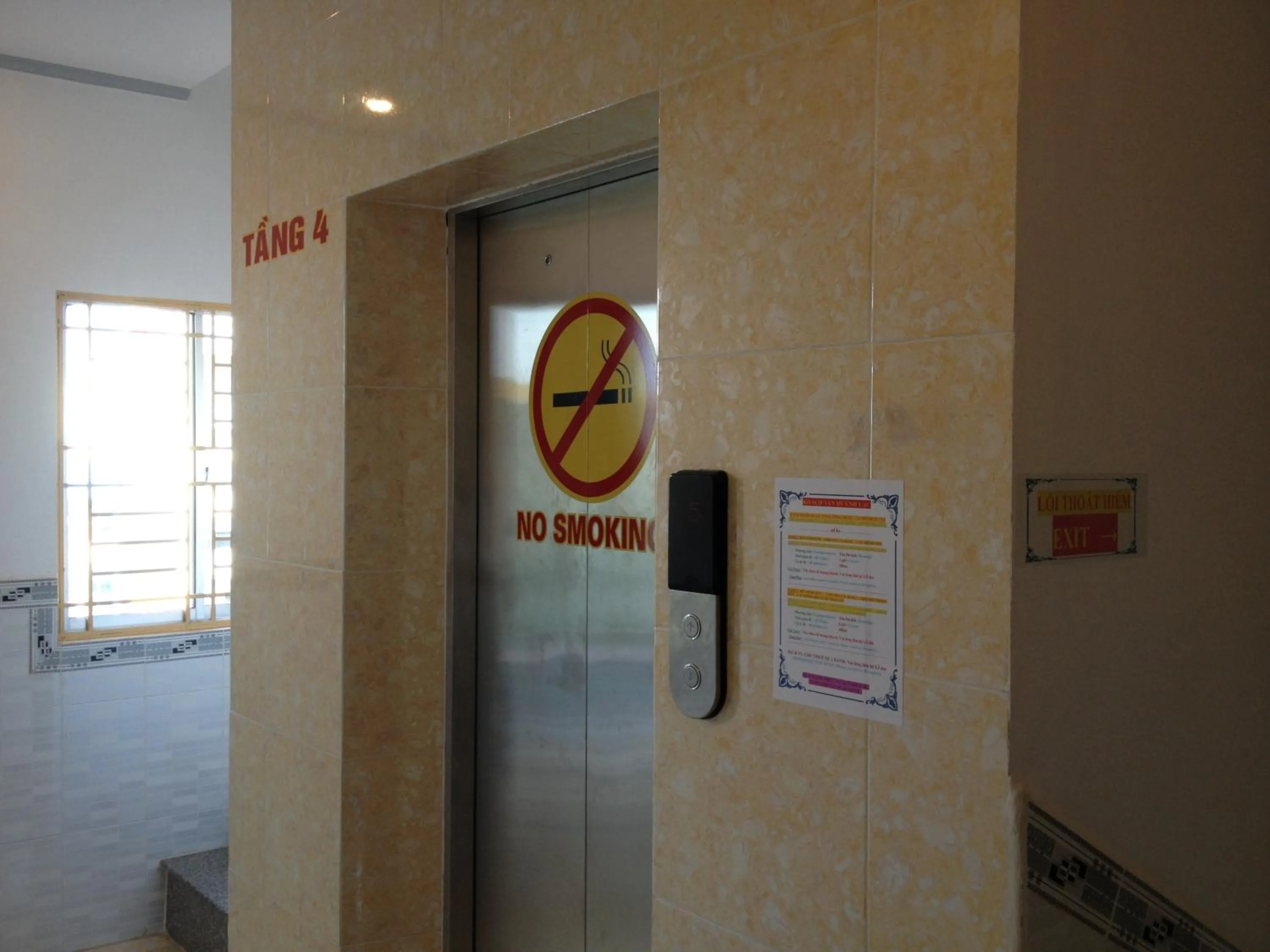 Logo/Certificate/Sign in Huynh Lac Can Tho Hotel