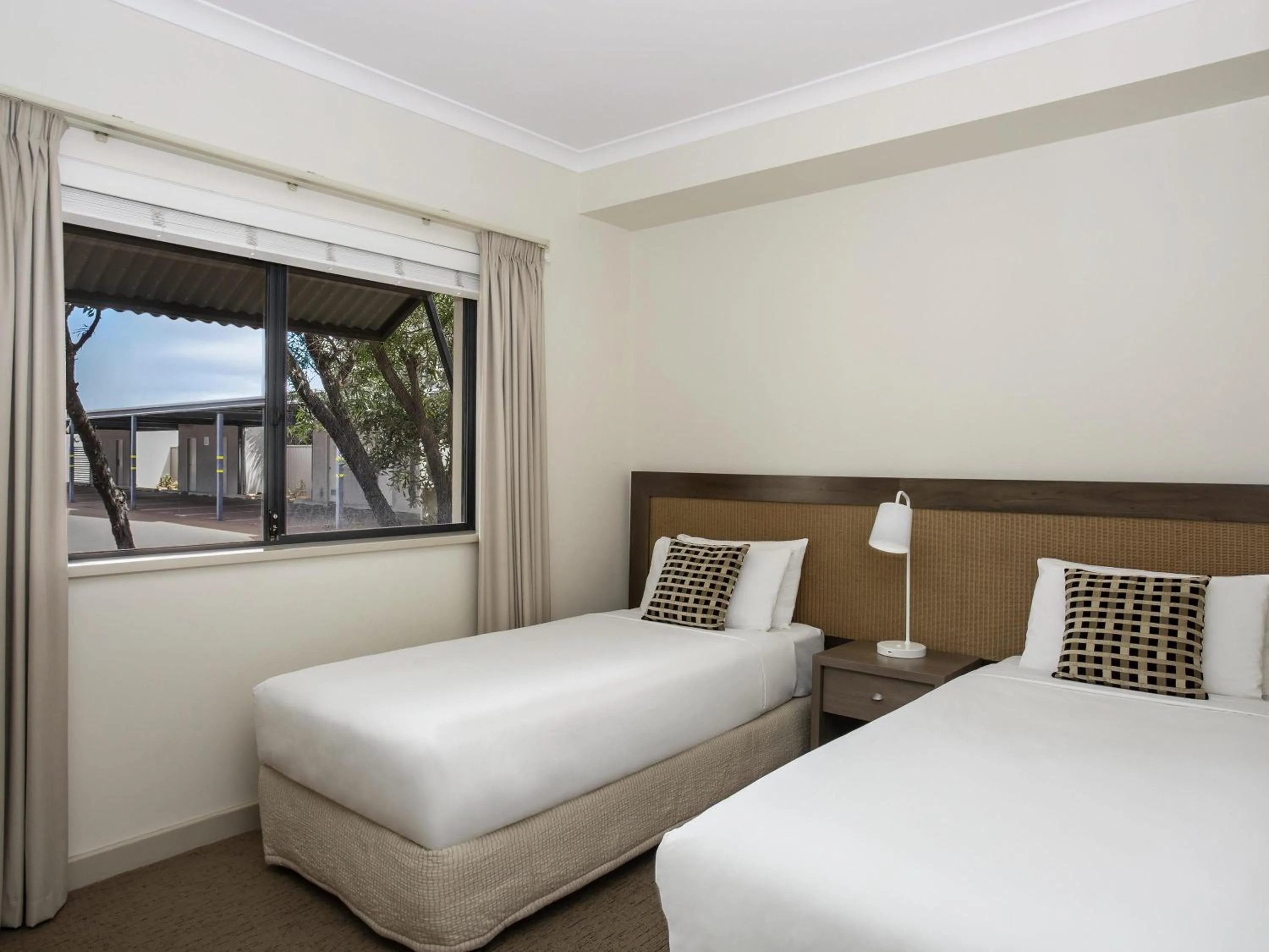 Bedroom, Bed in Mantra Geraldton