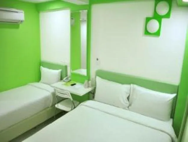 Bed in YY318 Hotel Bukit Bintang