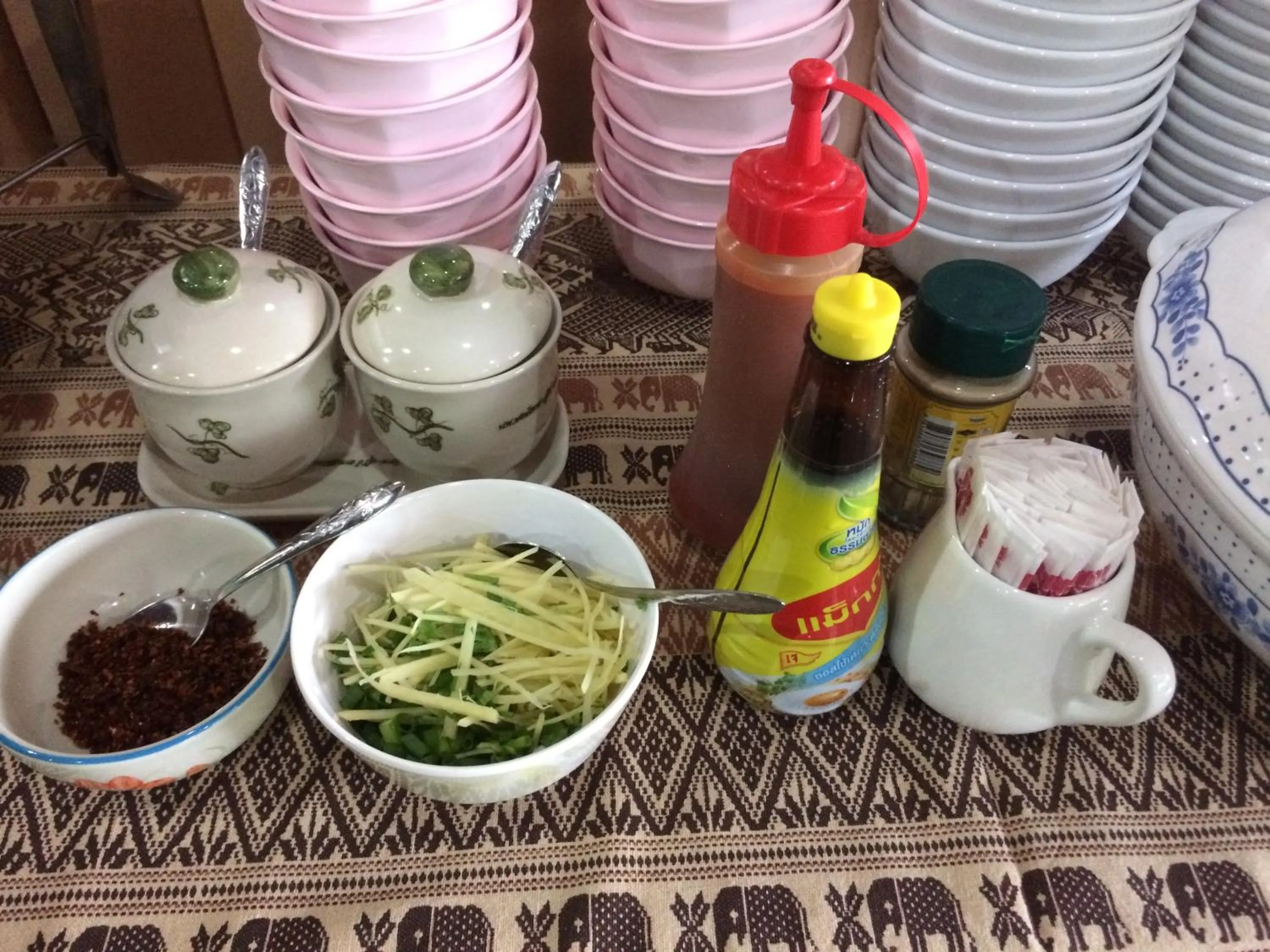 Asian breakfast in Suandarbporn Resort Mae Sot