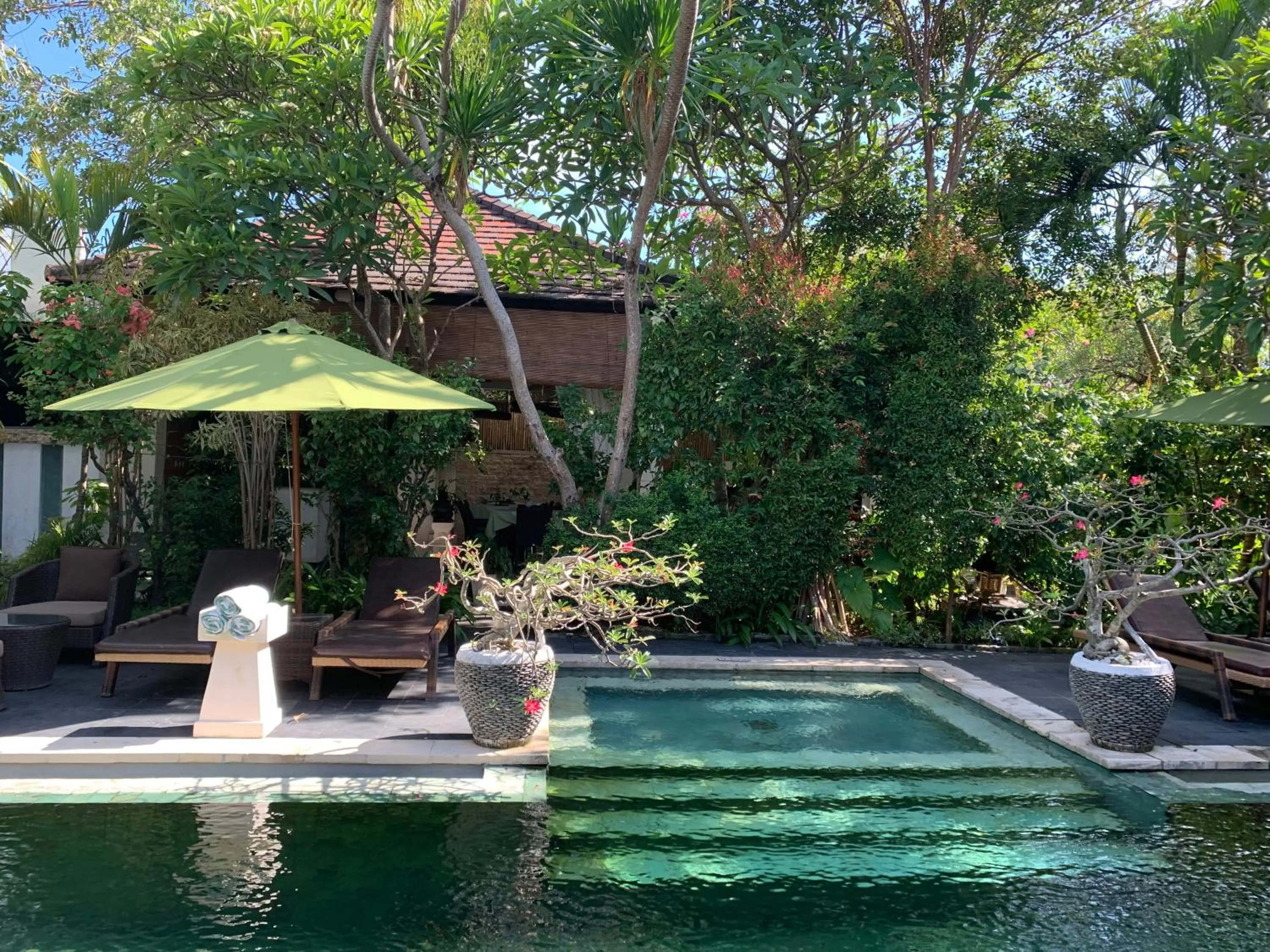 Swimming pool in Nike Villas