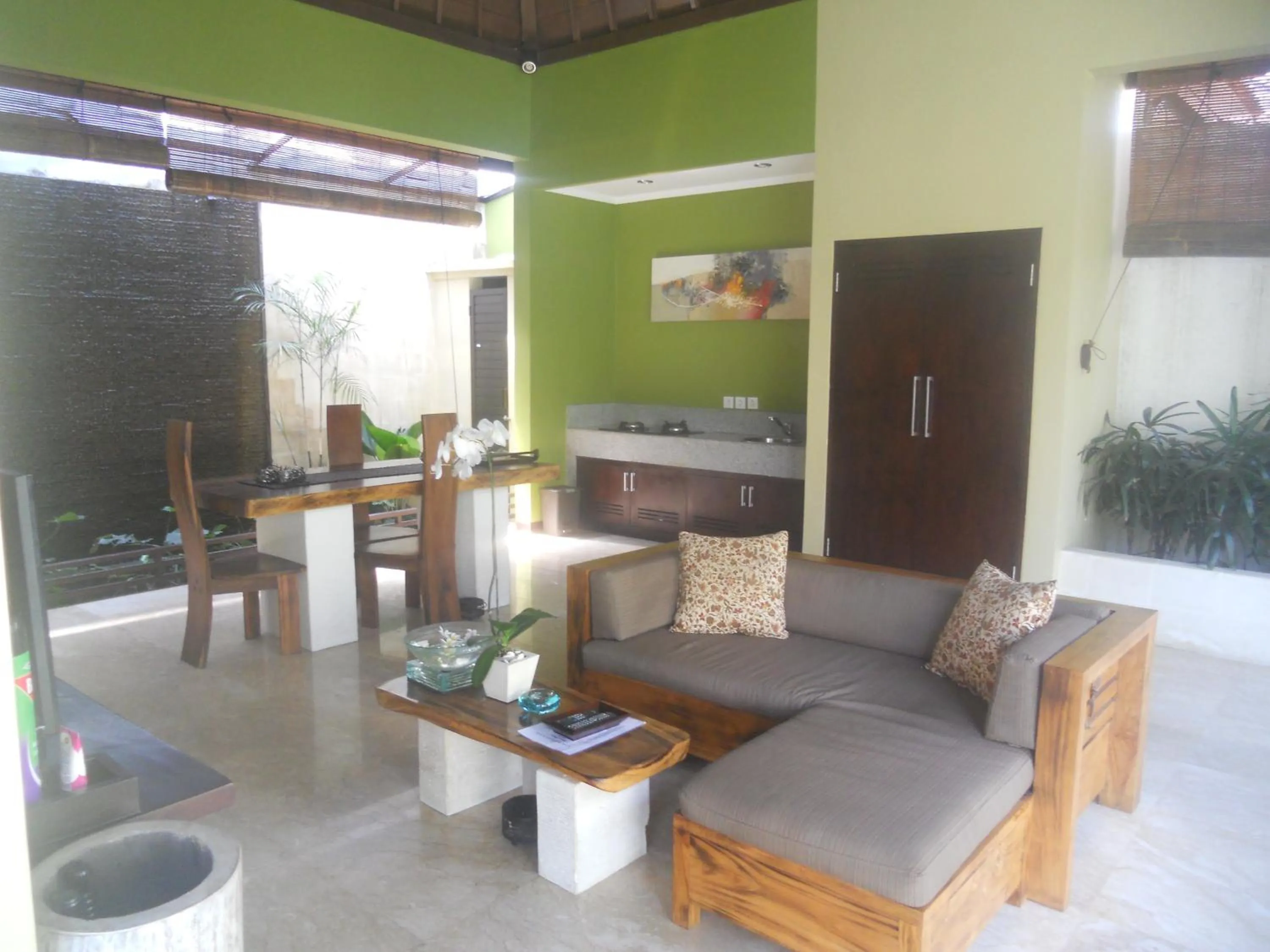 Communal lounge/ TV room in Nike Villas