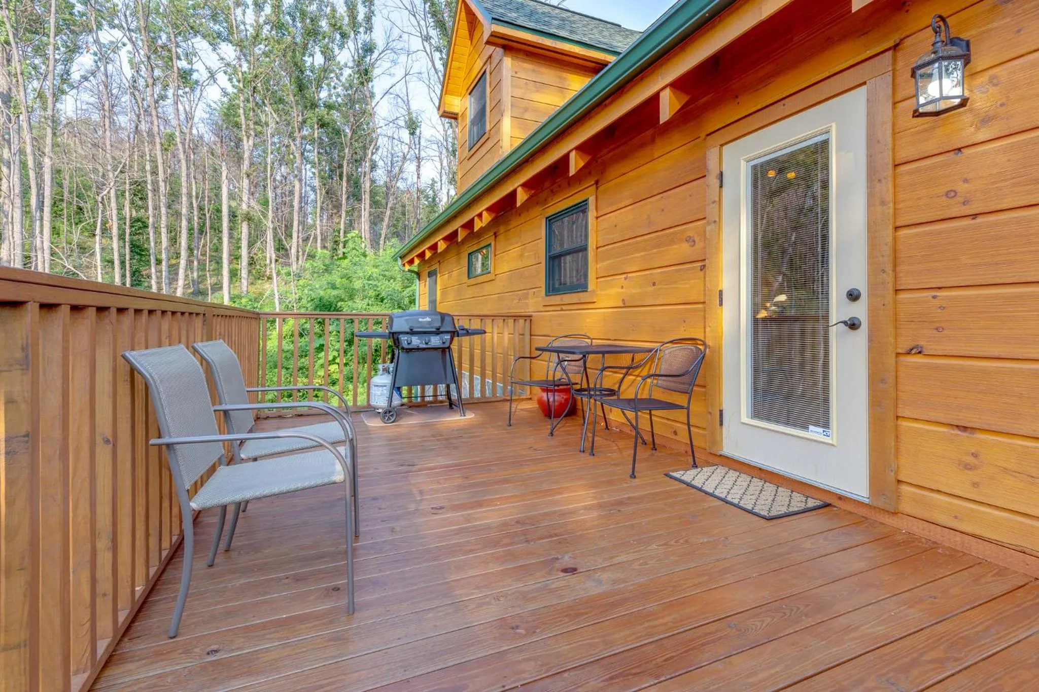 Property building in Lone Wolf Lodge