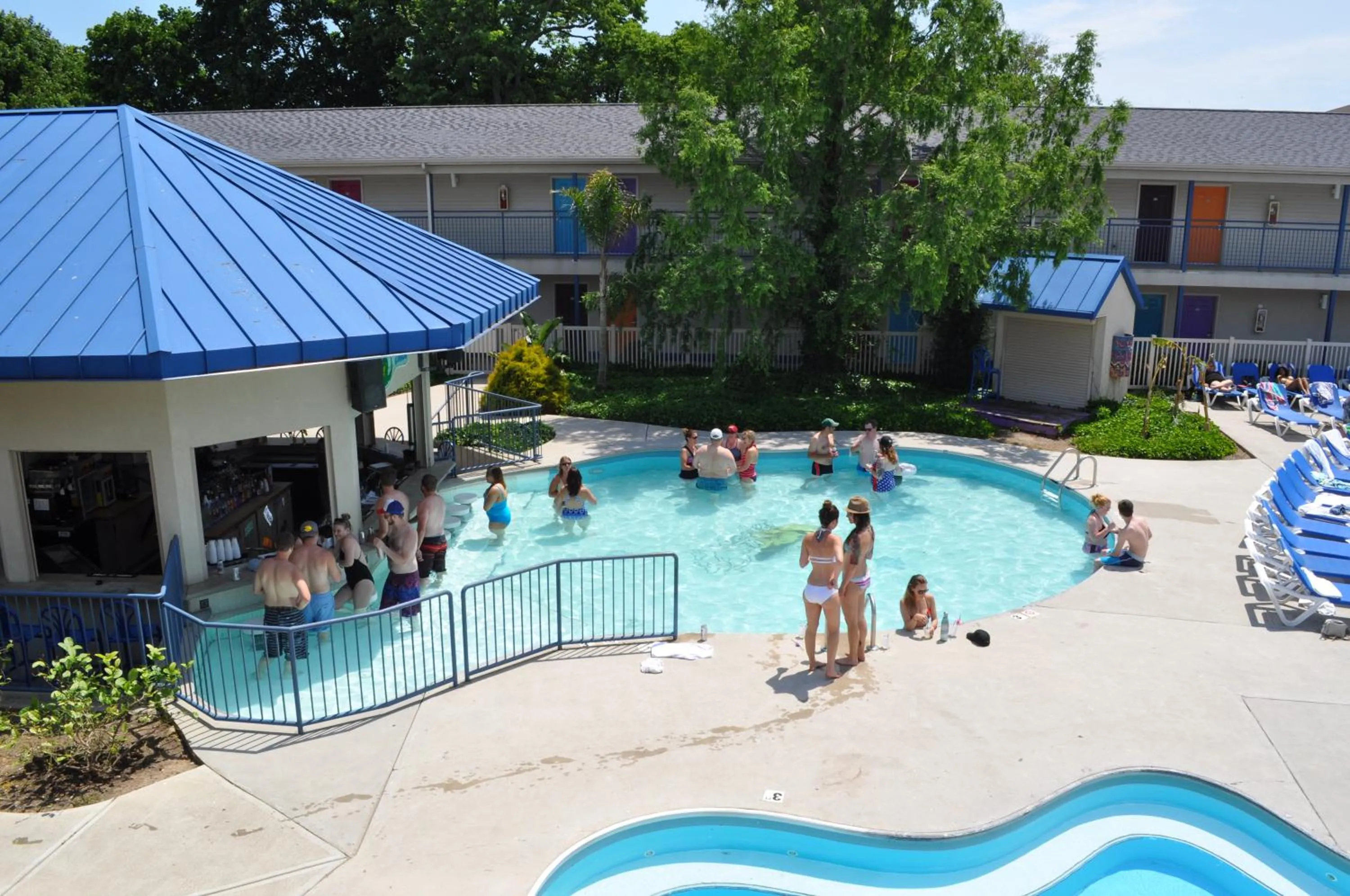 Pool view in Islander Inn