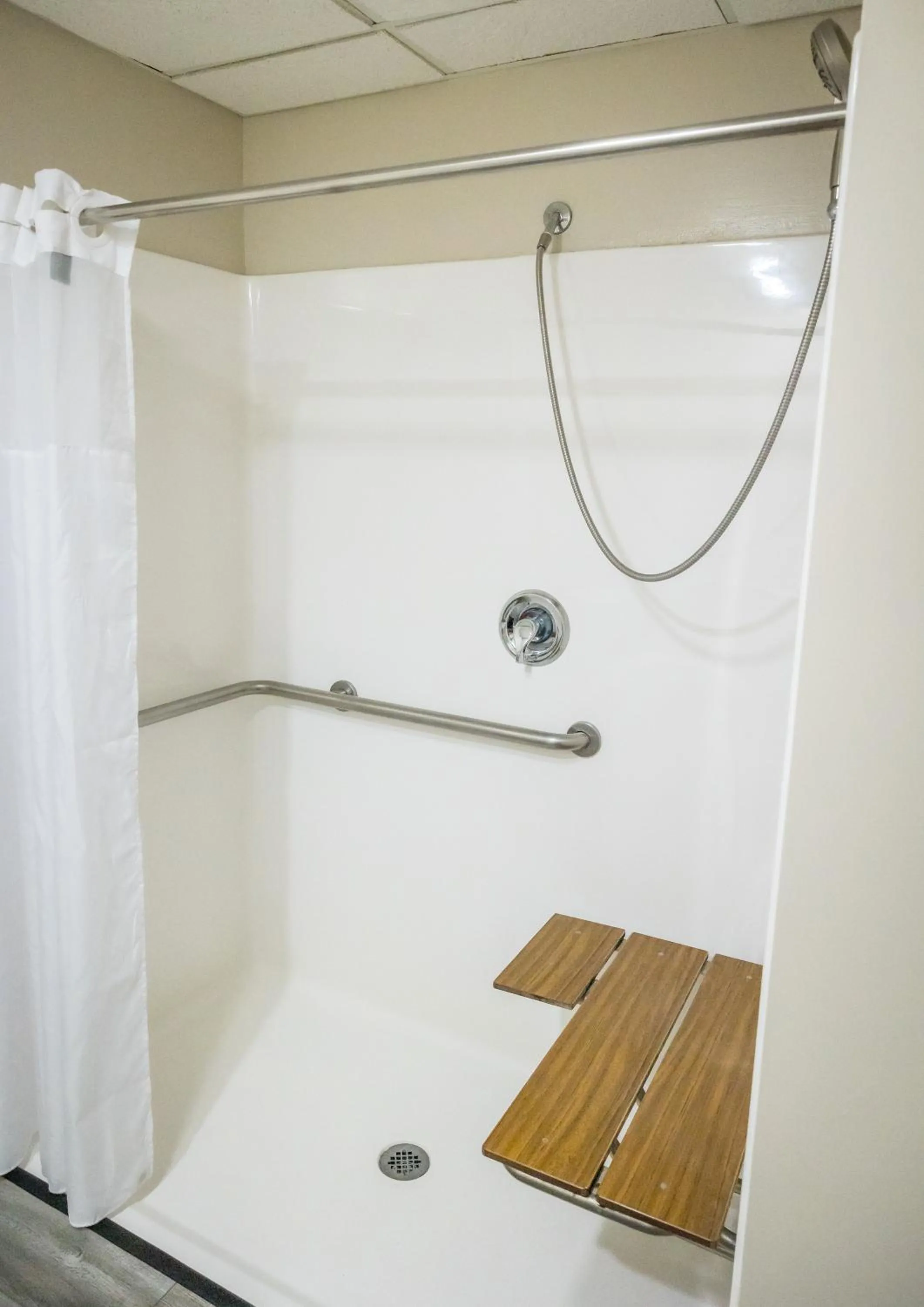 Shower in Islander Inn