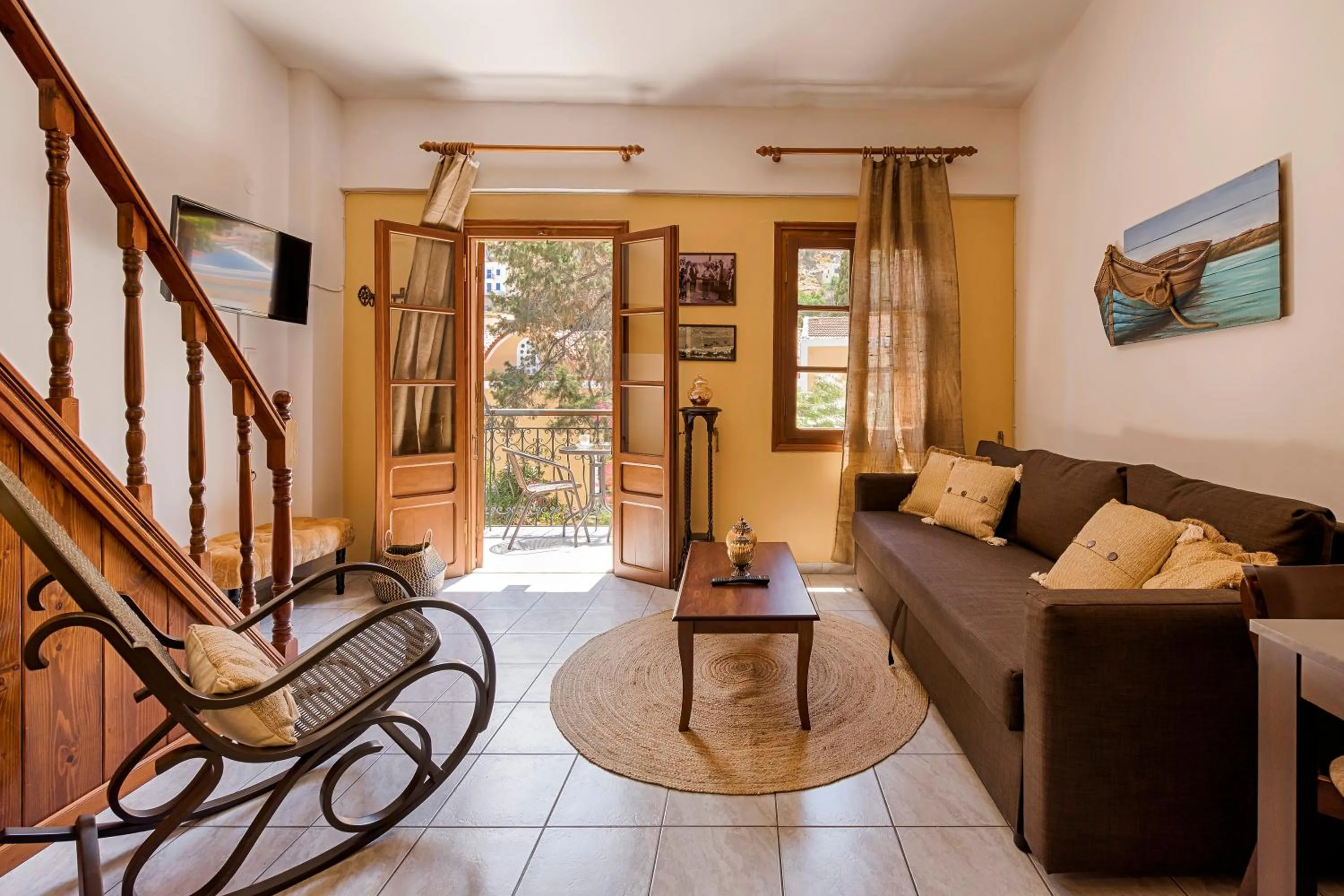 Apartment with Garden View in The Old Symi