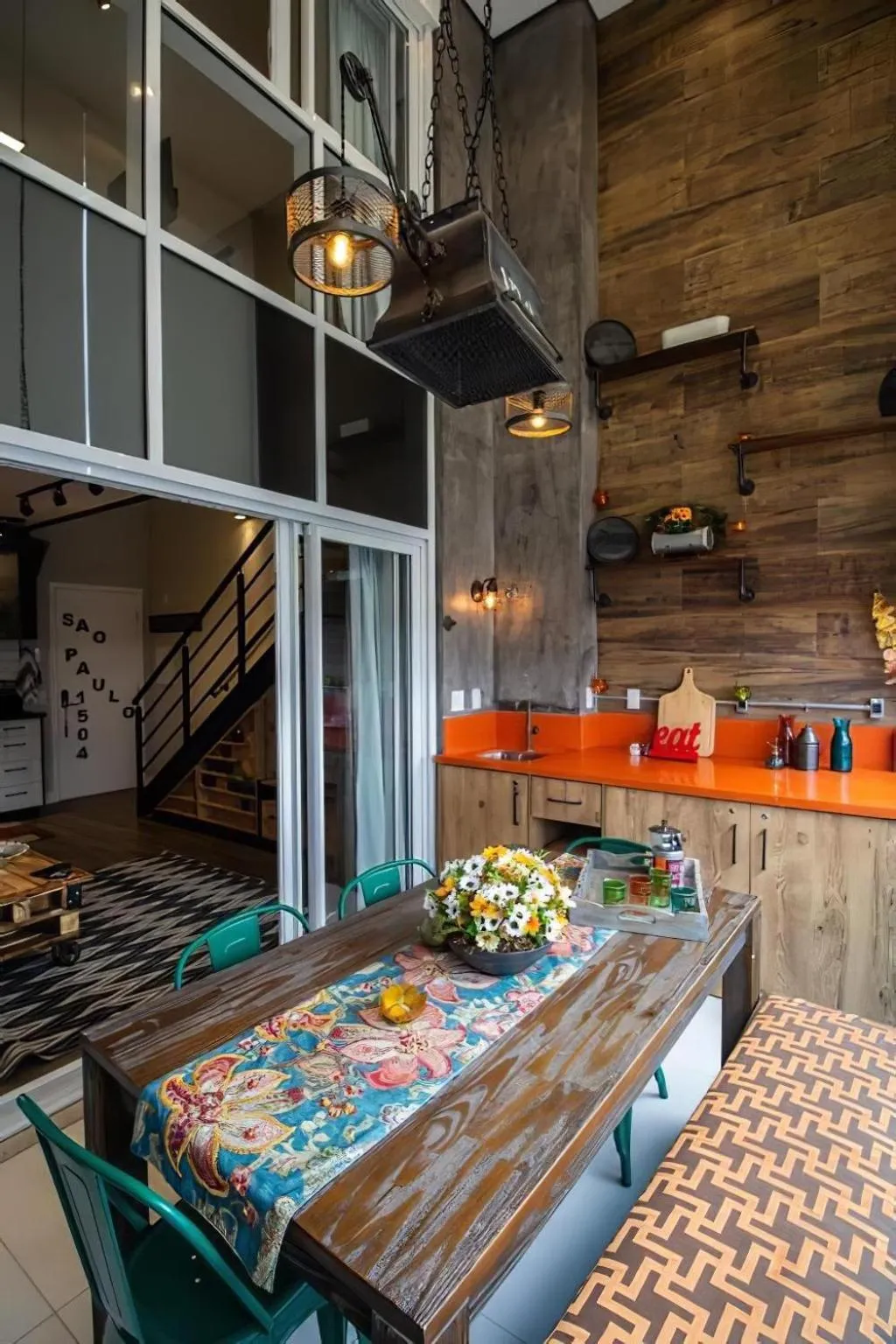 Seating area in Edifício Summit Pinheiros, Aptos com Wi-Fi, Ar Condicionado, Varanda, Piscina, Academia e Estacionamento, Próximo ao Metrô