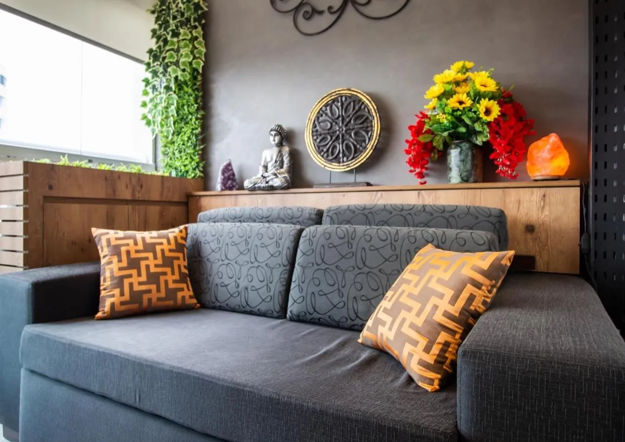 Balcony/Terrace in Edifício Summit Pinheiros, Aptos com Wi-Fi, Ar Condicionado, Varanda, Piscina, Academia e Estacionamento, Próximo ao Metrô