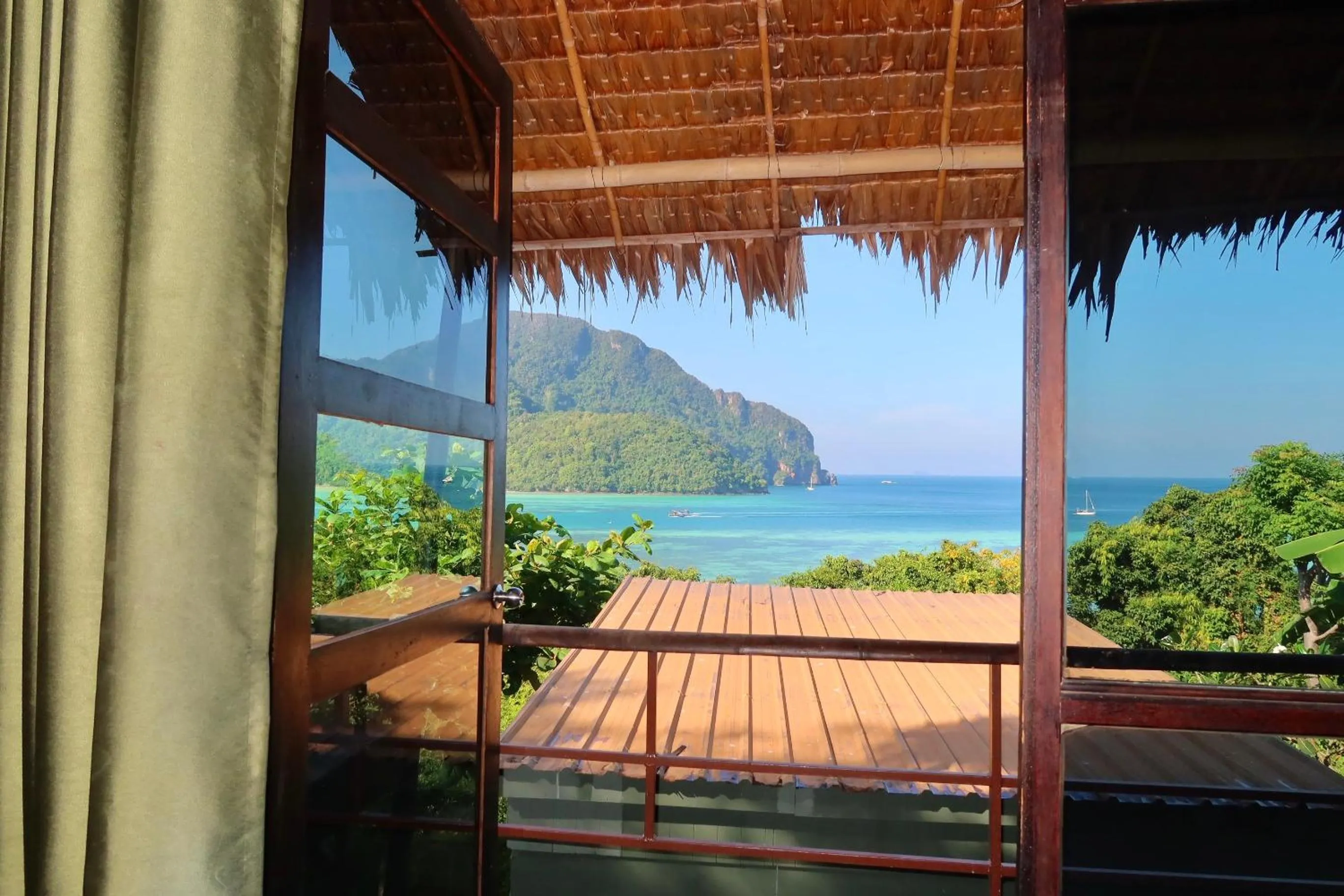 Balcony/Terrace in Phi Phi Sea Sky Resort