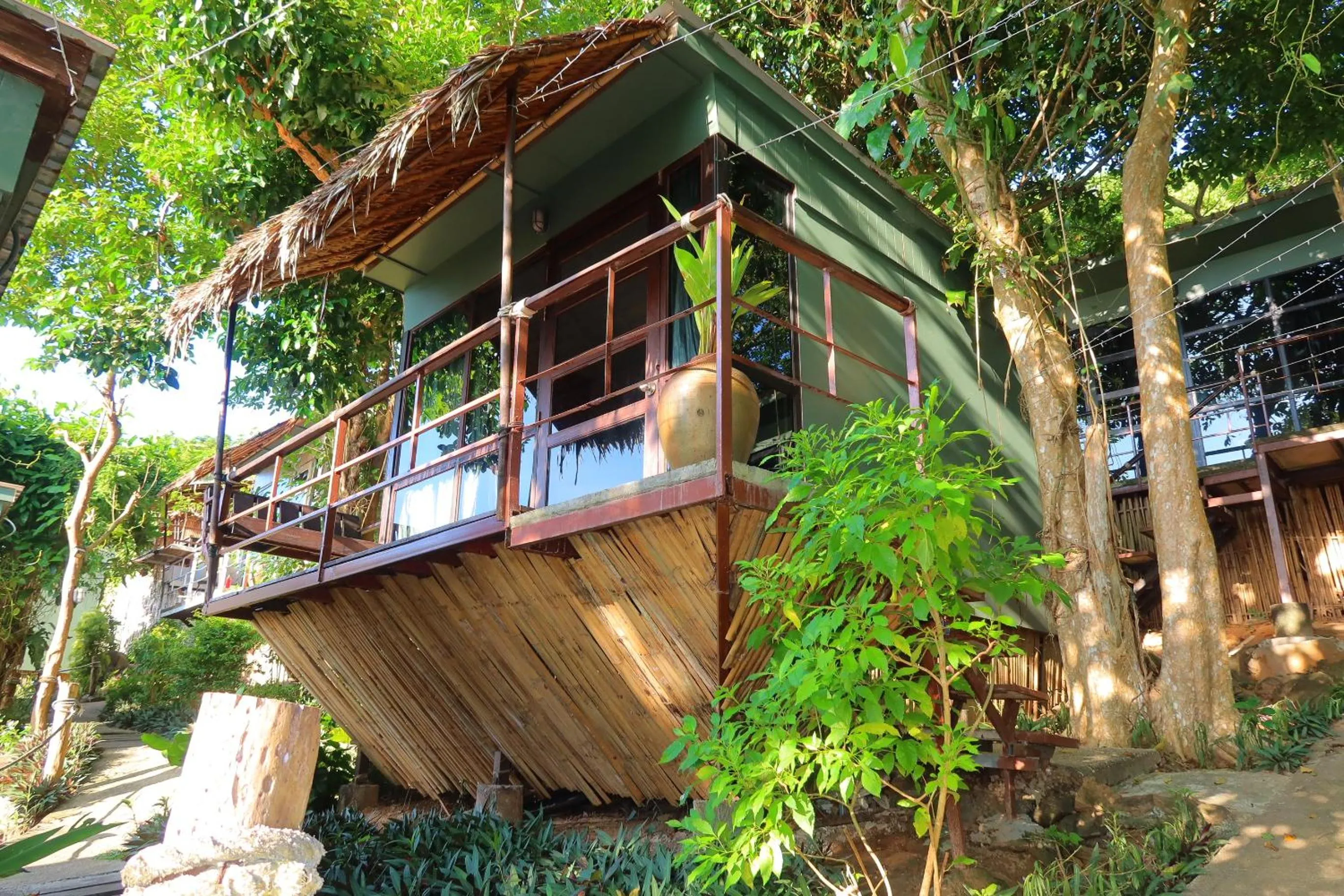 Property building in Phi Phi Sea Sky Resort