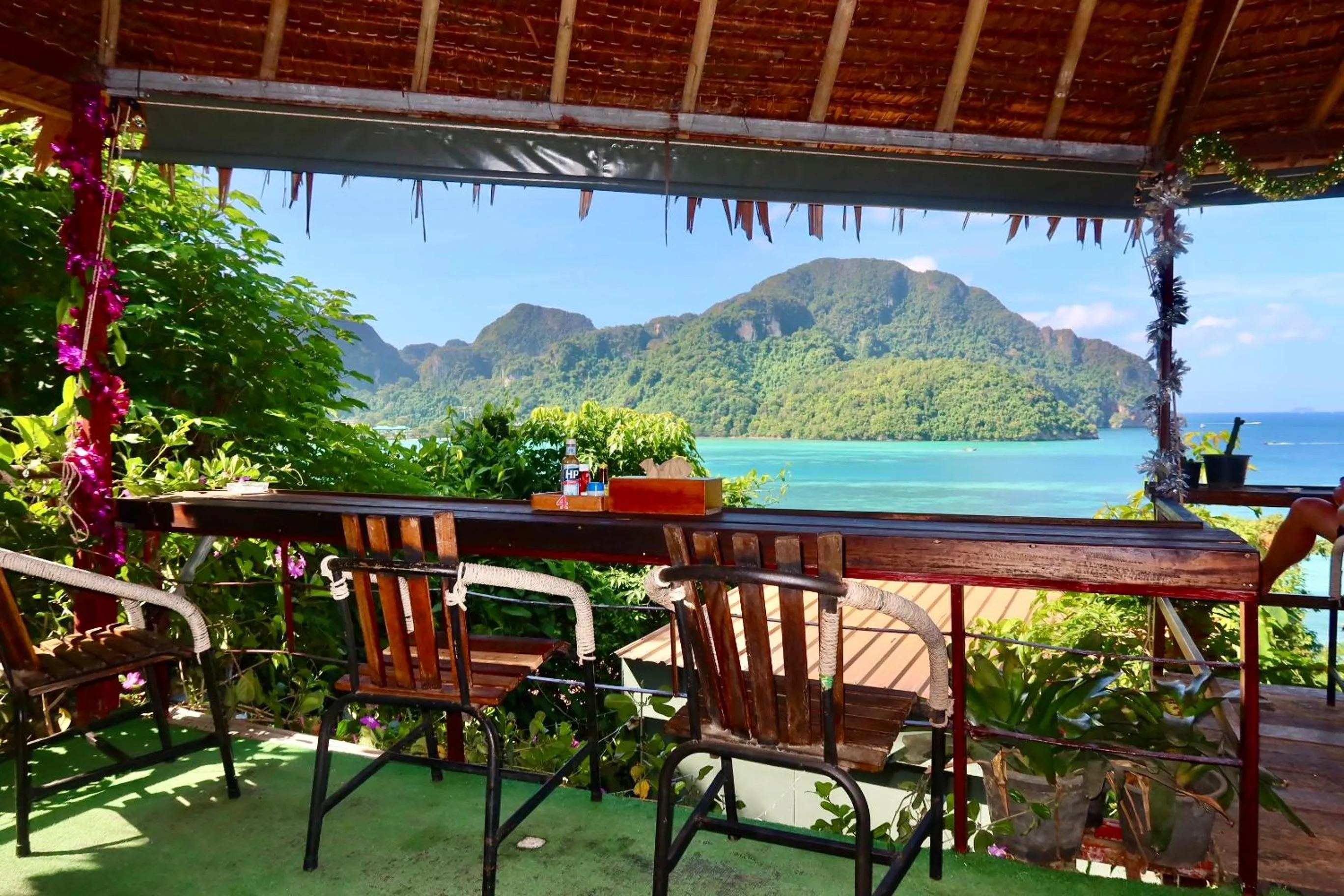 Restaurant/places to eat in Phi Phi Sea Sky Resort