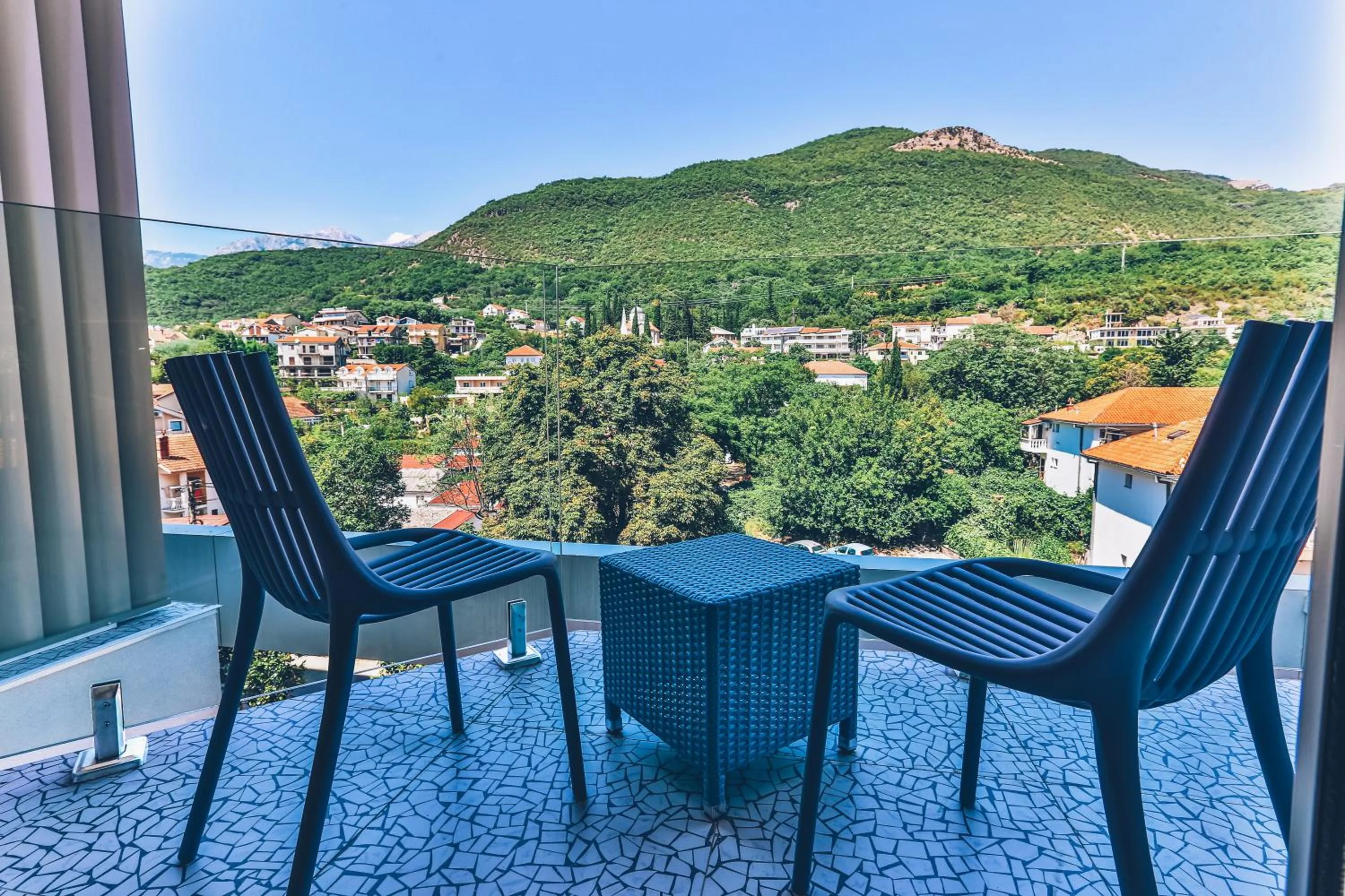 Balcony/Terrace in Carine Hotel Kumbor Superior