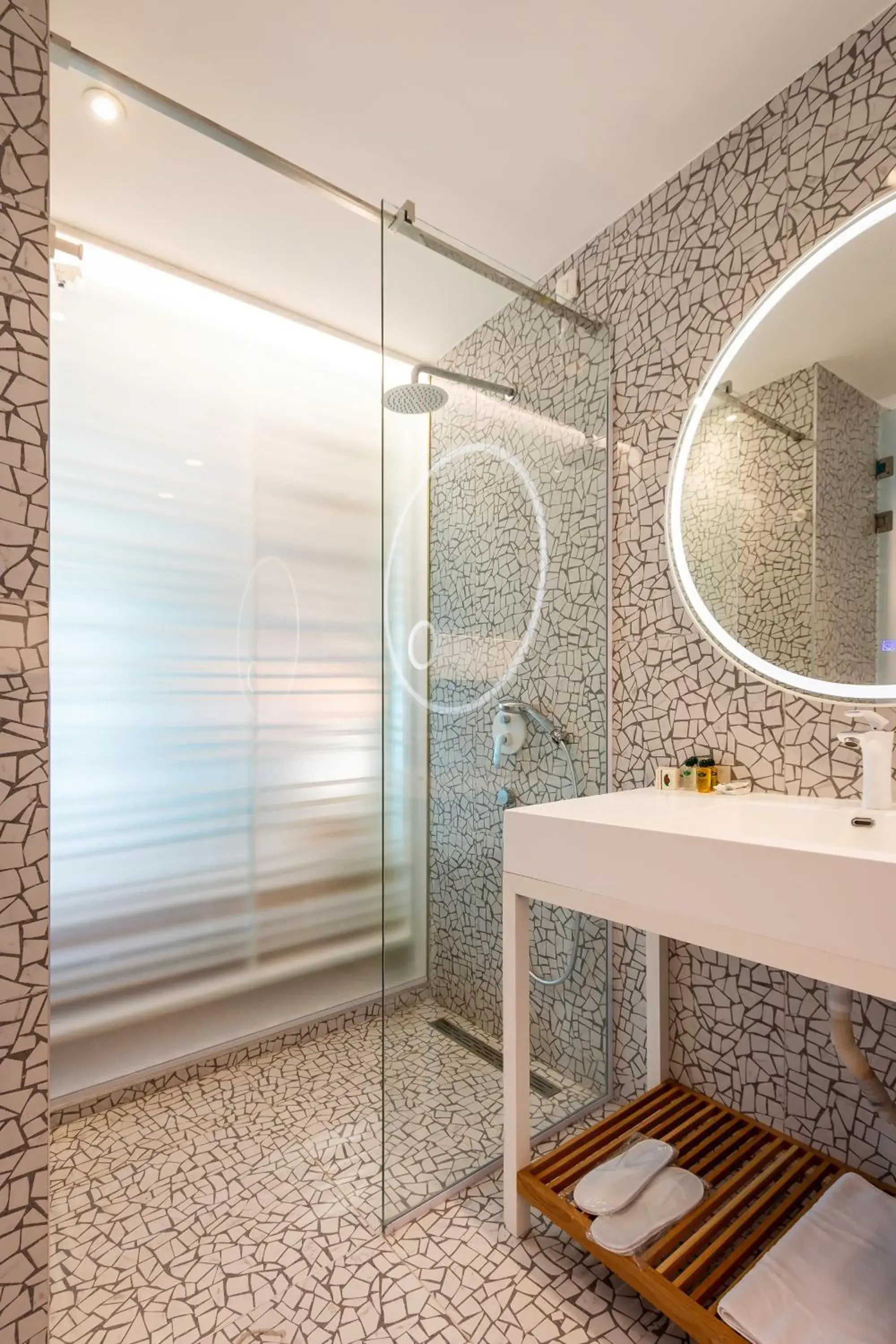 Double Priority Location Room with Sea View in Carine Hotel Kumbor Superior Double Priority Location Room with Sea View in Carine Hotel Kumbor Superior