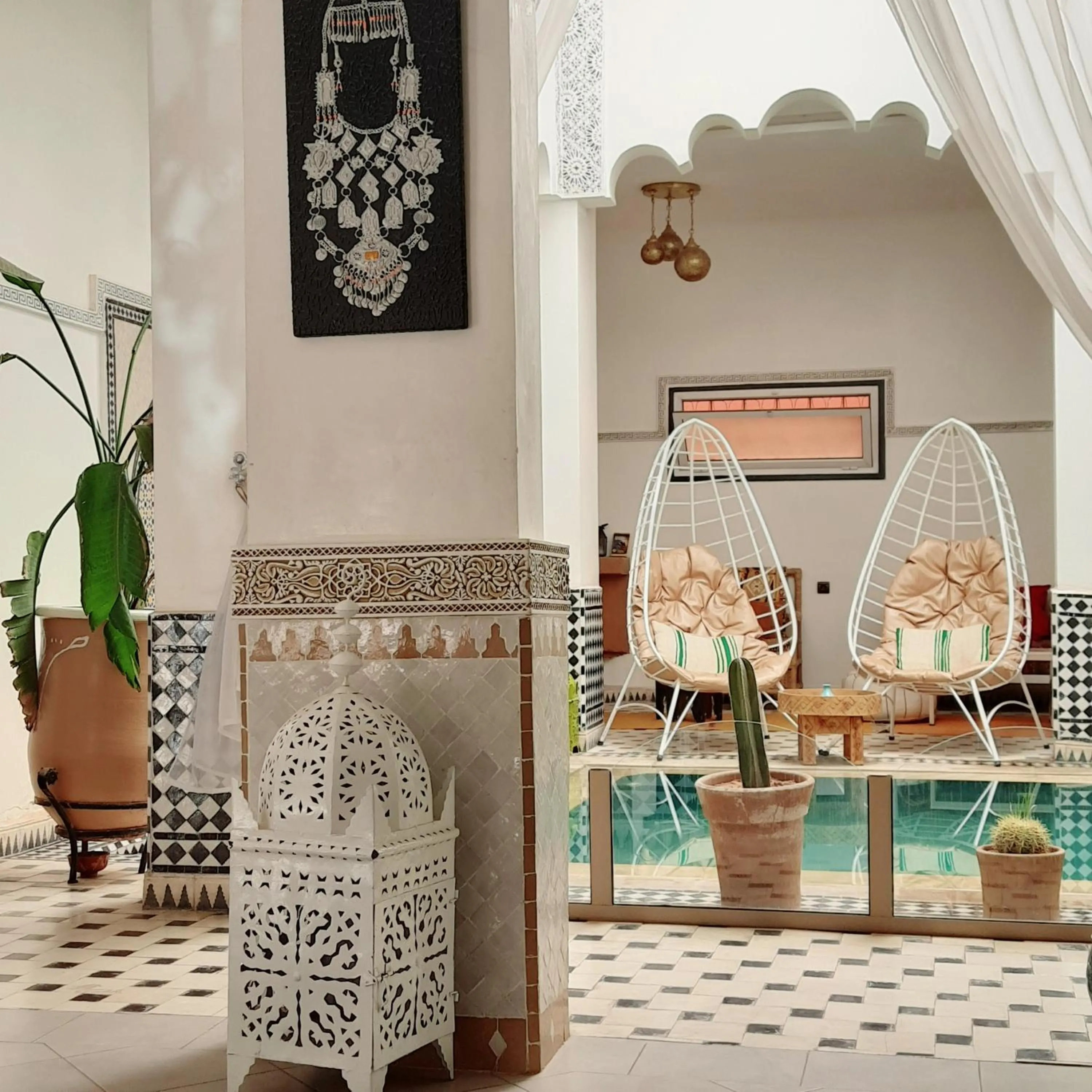 Seating area in Hotel Riad Amlal