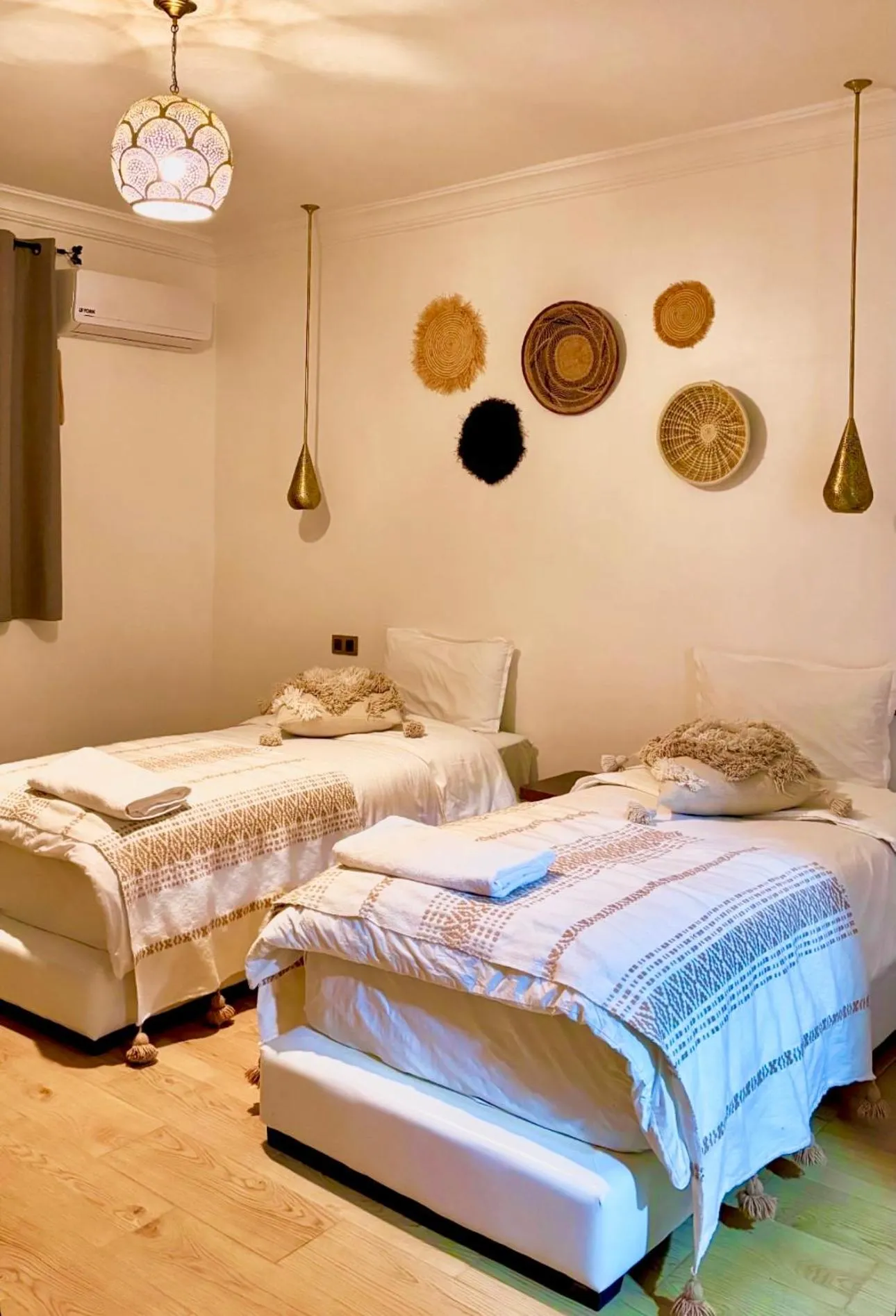 Photo of the whole room, Bed in Hotel Riad Amlal