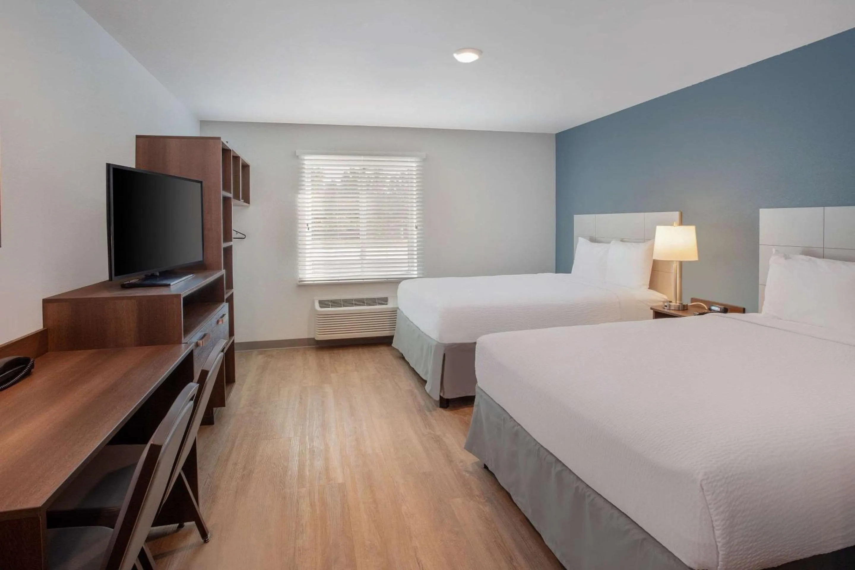 Photo of the whole room, Bed in Wood Spring Suites Washington DC East Arena Drive