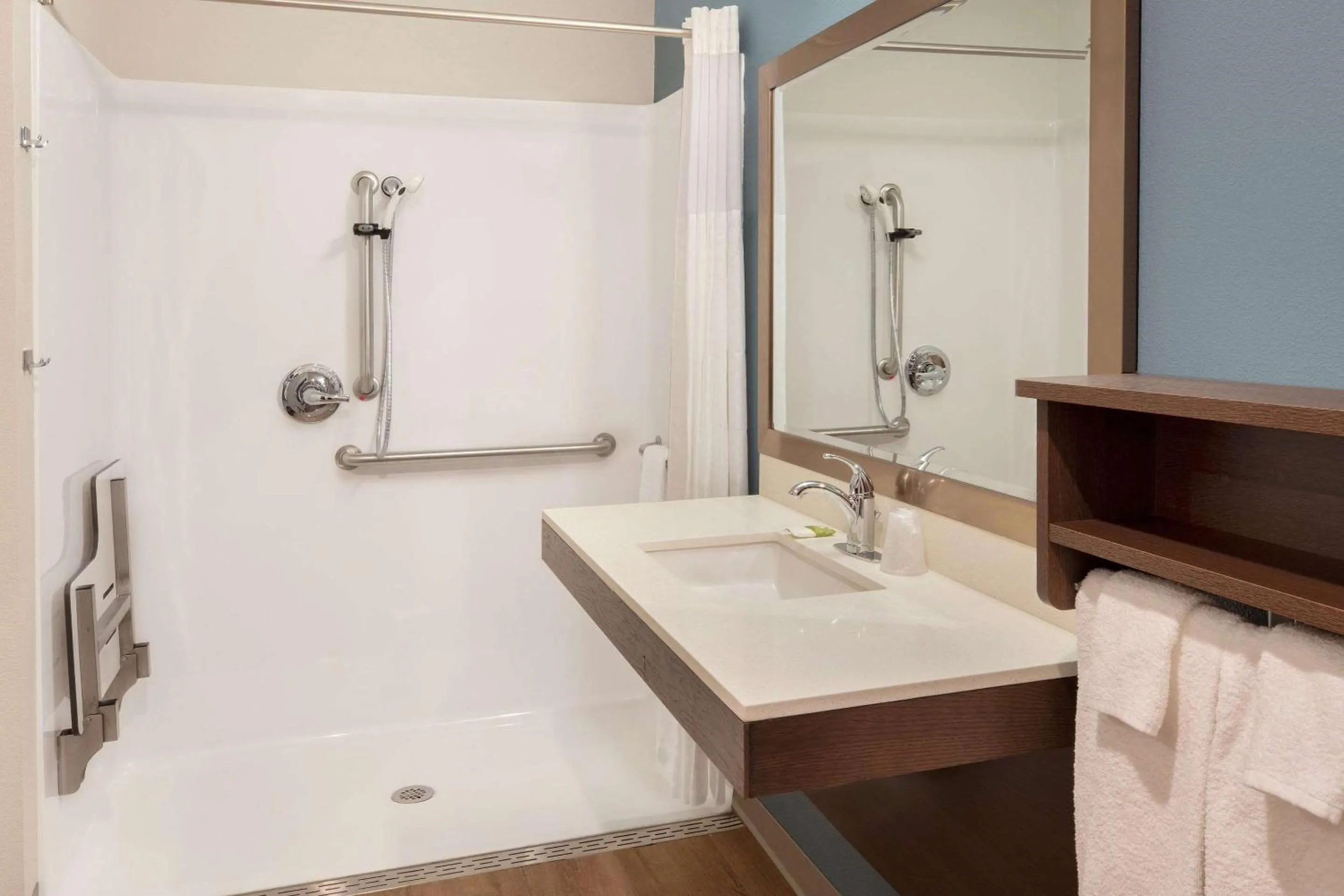 Photo of the whole room in Wood Spring Suites Washington DC East Arena Drive