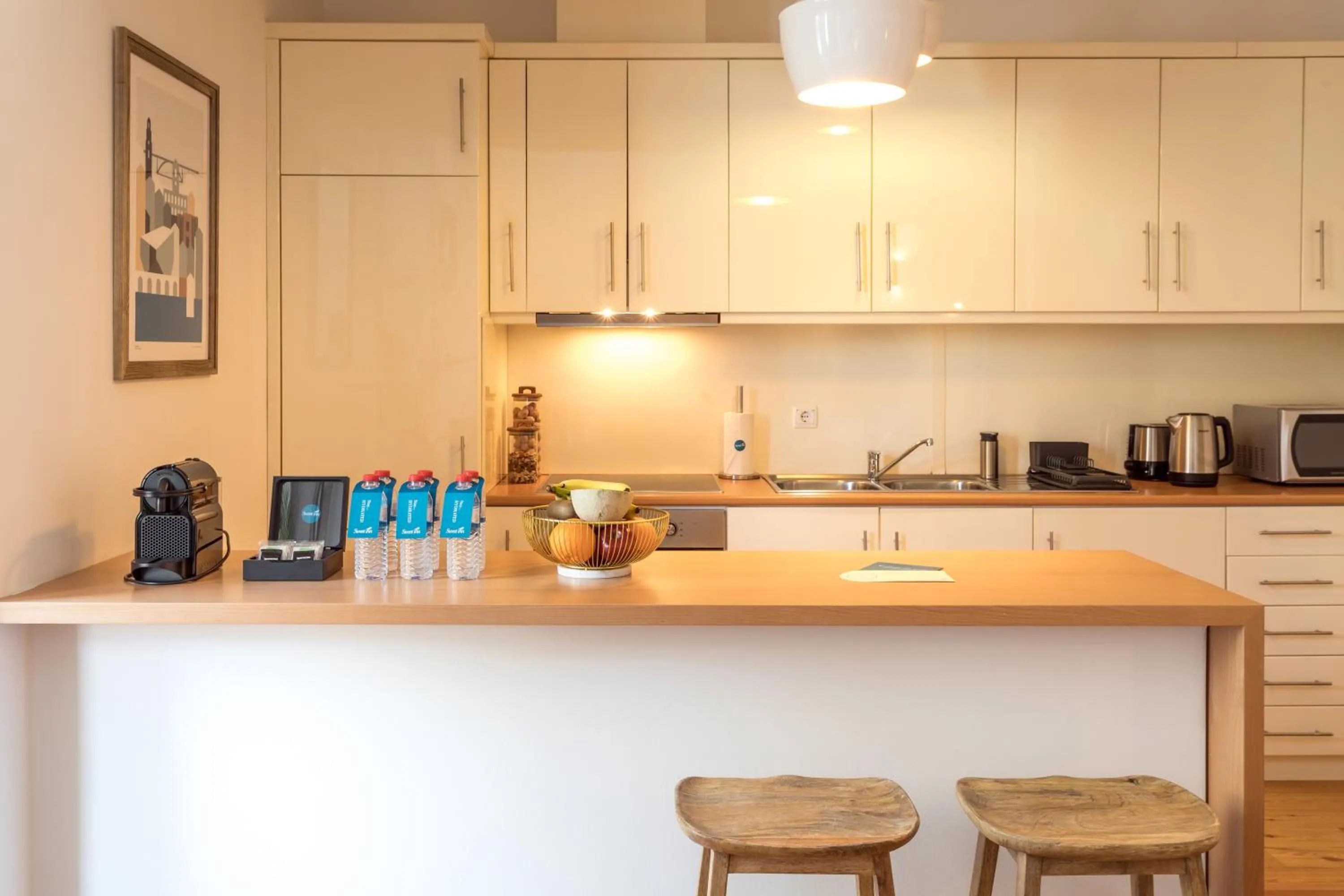 Coffee/tea facilities in Apartamentos Villa Bolhao