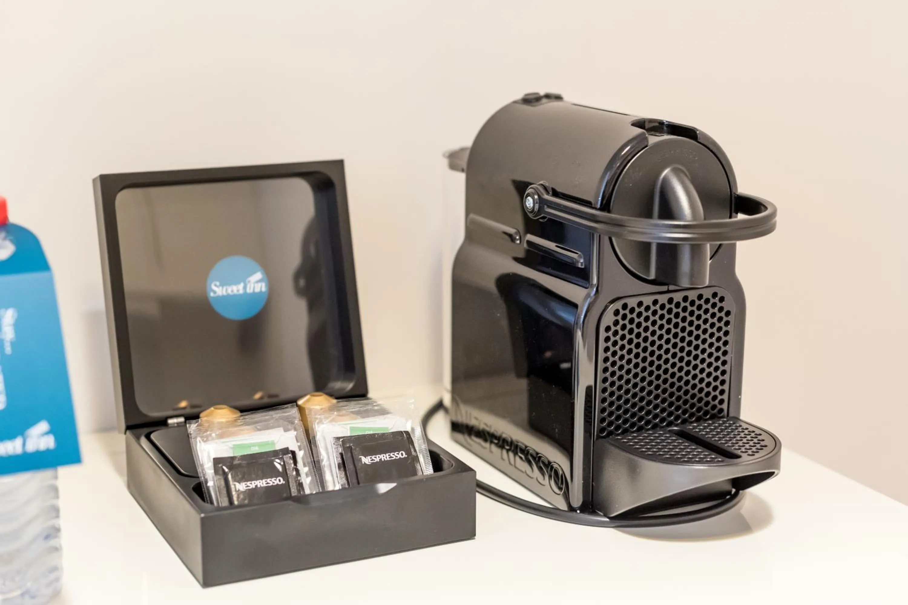 Coffee/tea facilities in Apartamentos Villa Bolhao