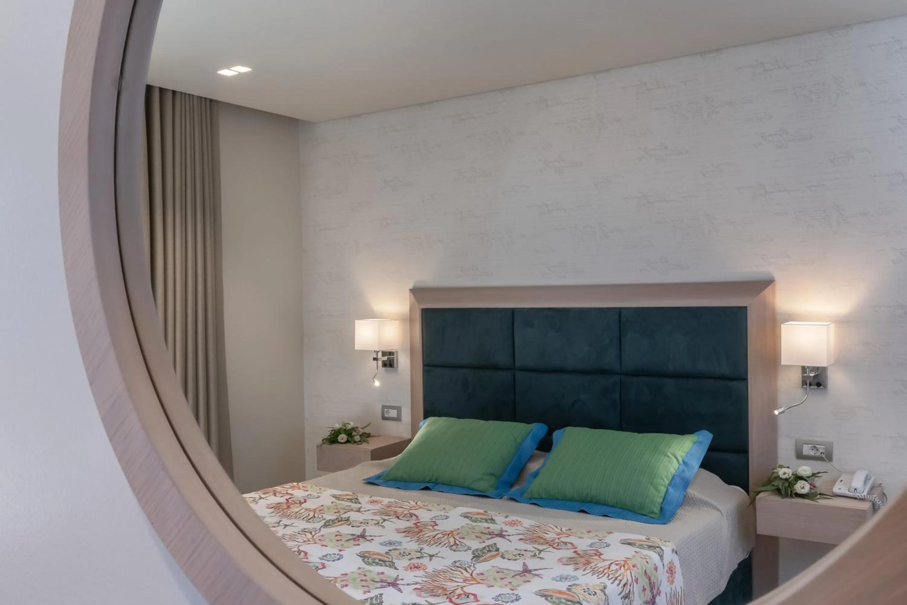 Bed in Mareblue Beach