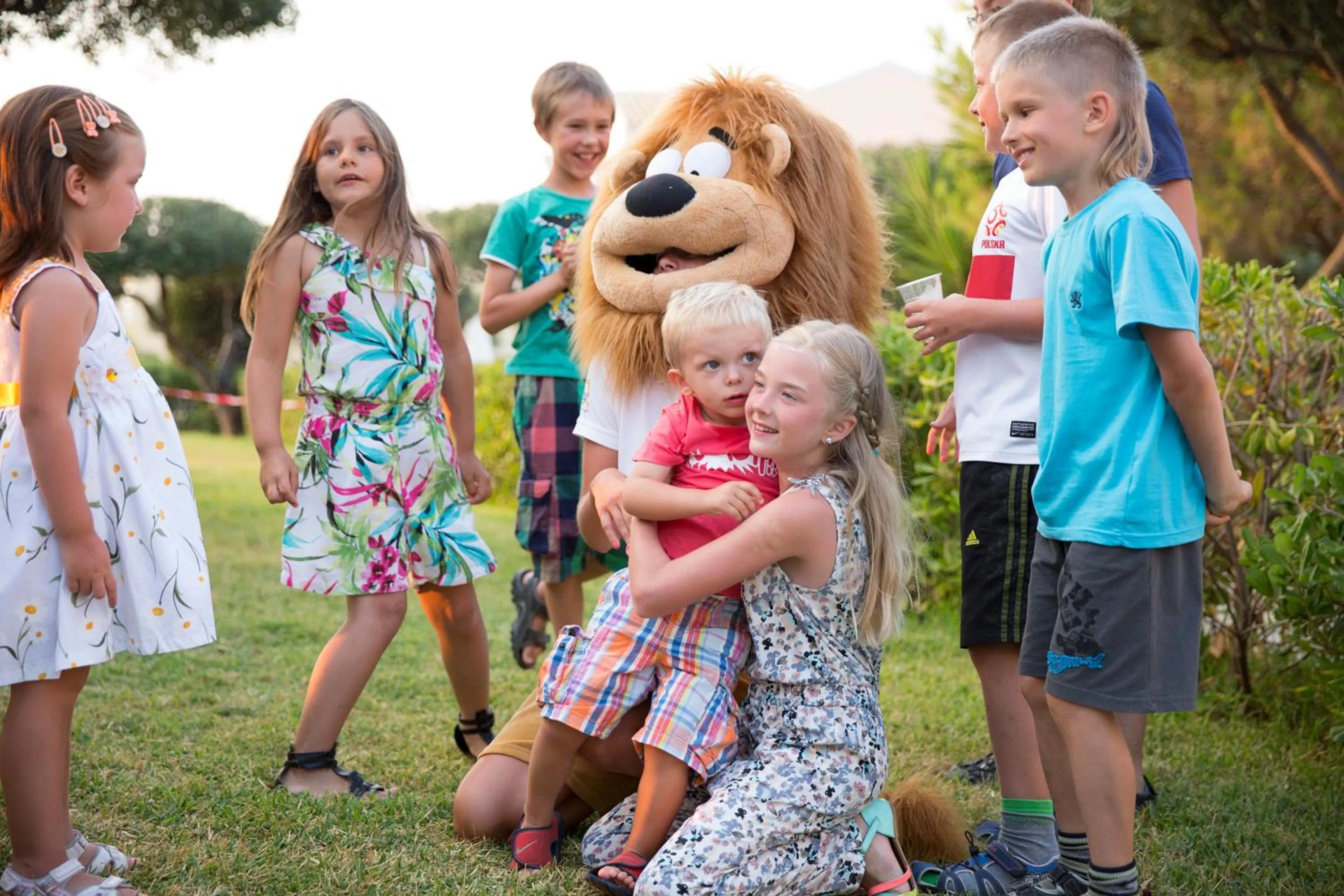 children in Mareblue Beach