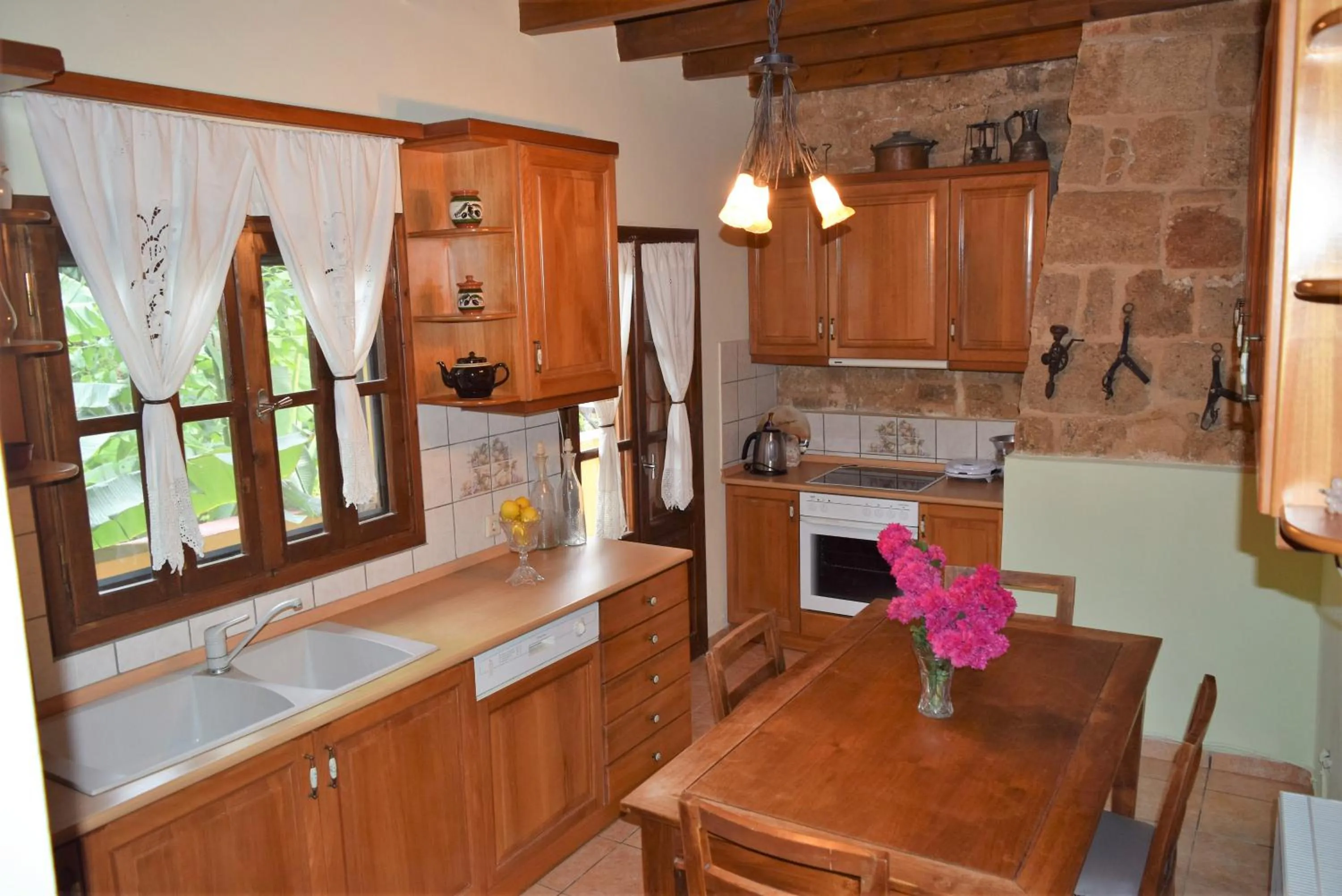 Kitchen or kitchenette in Petrino