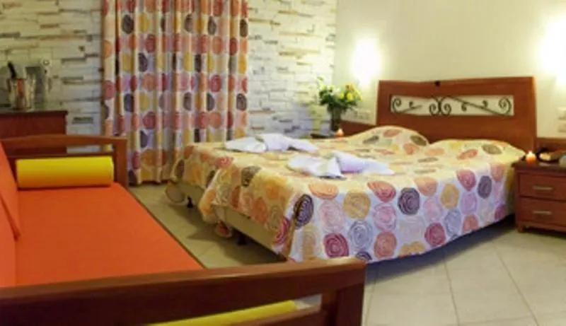 Bed in Plaka Hotel II