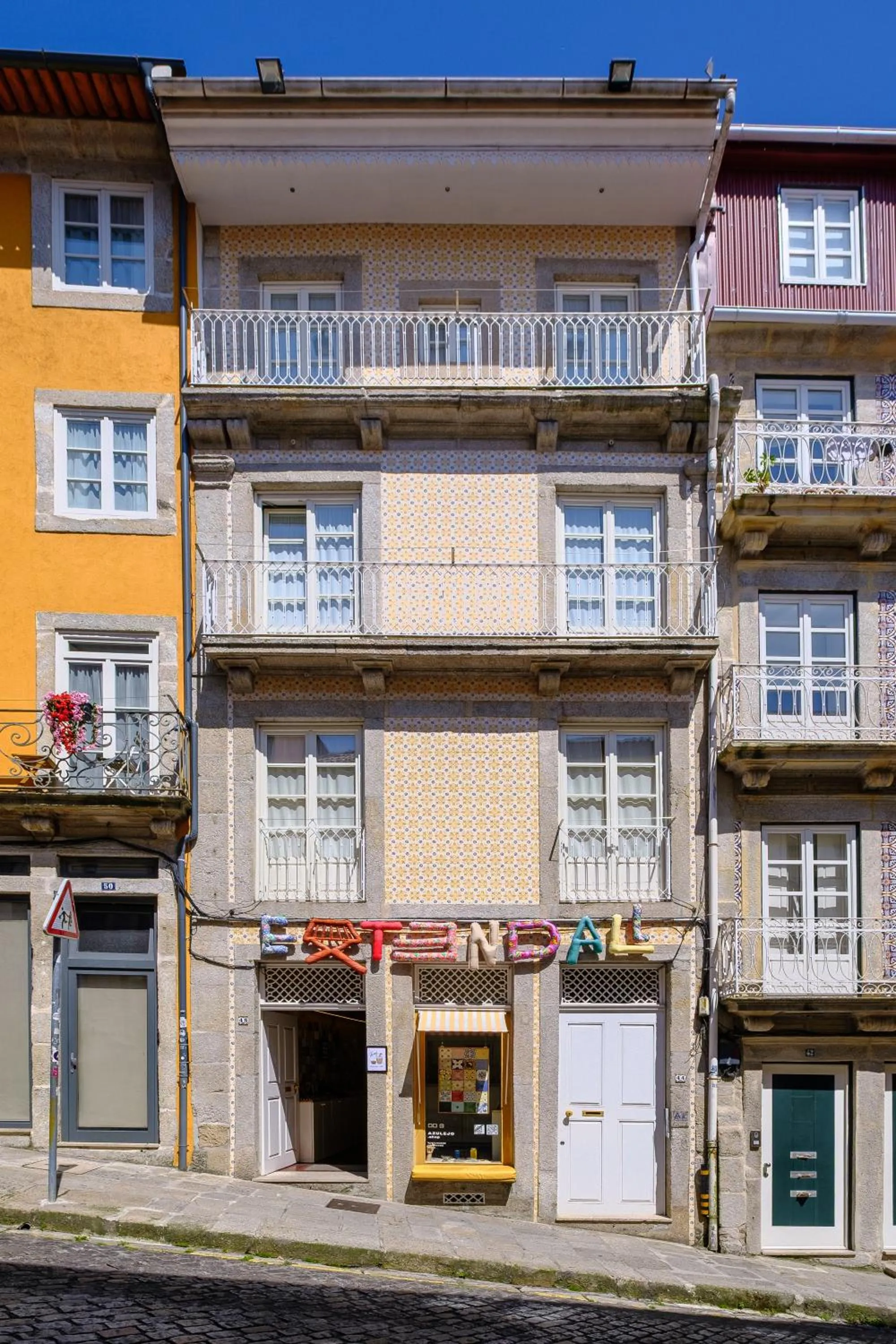 Property building in YOUROPO - ExtendALL