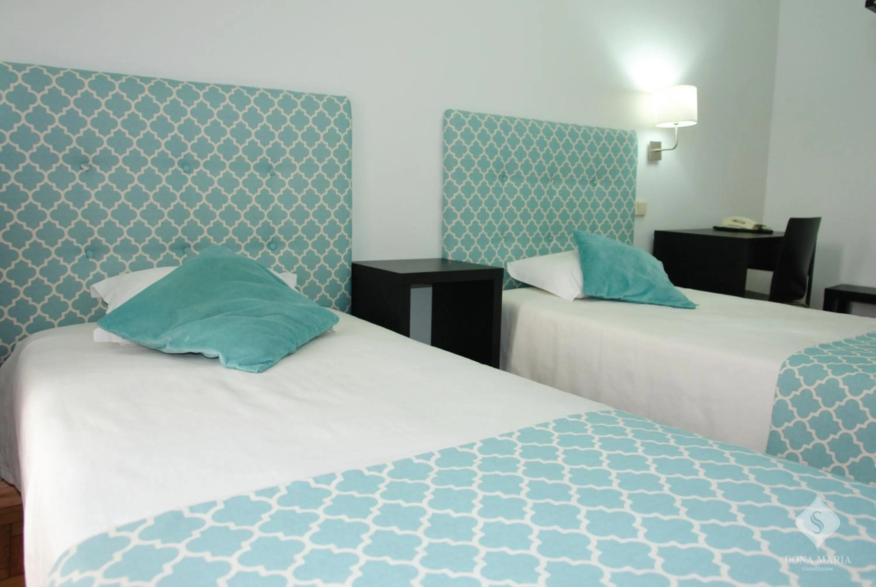 Bedroom, Bed in Dona Maria