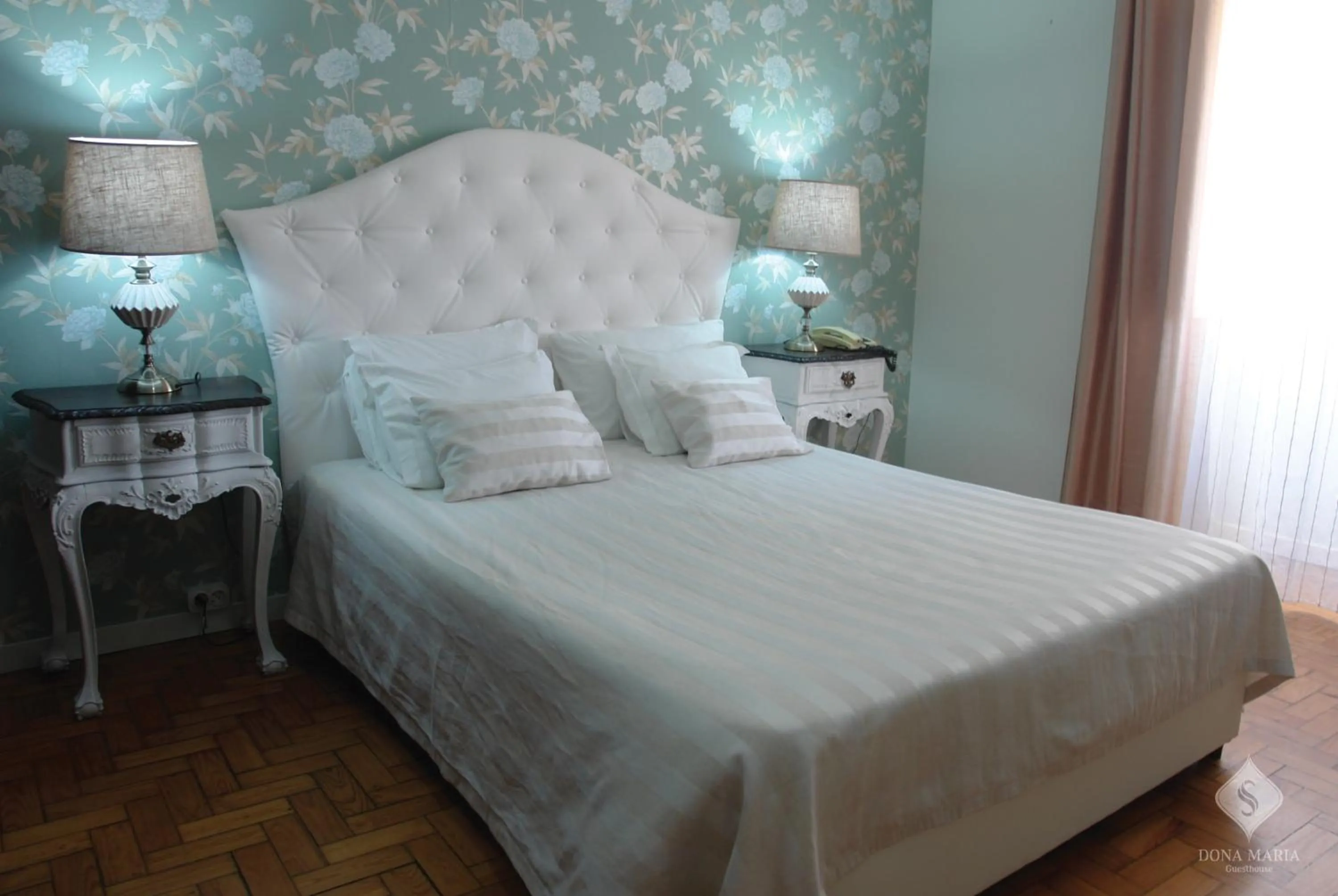 Bedroom, Bed in Dona Maria