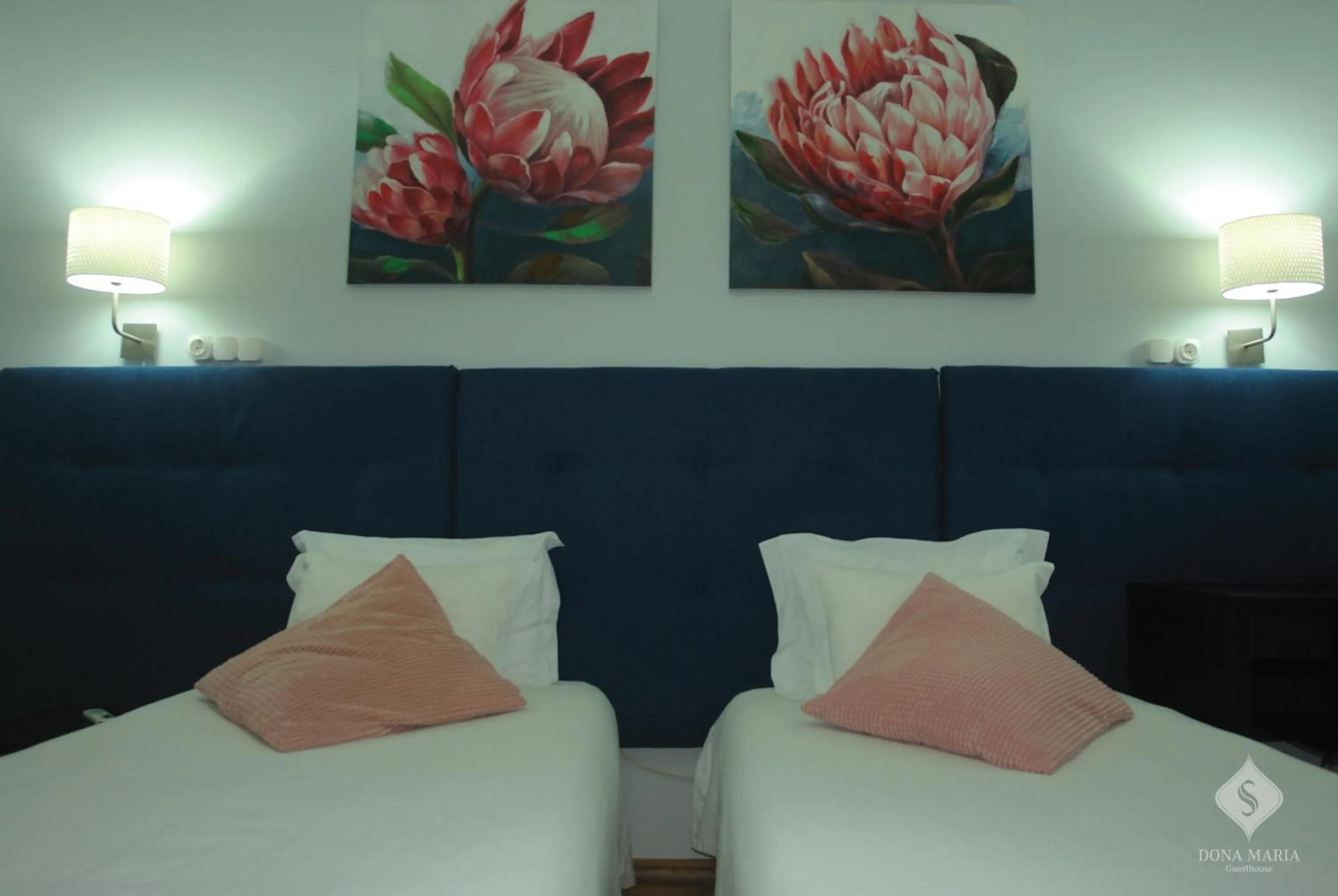 Bedroom, Bed in Dona Maria