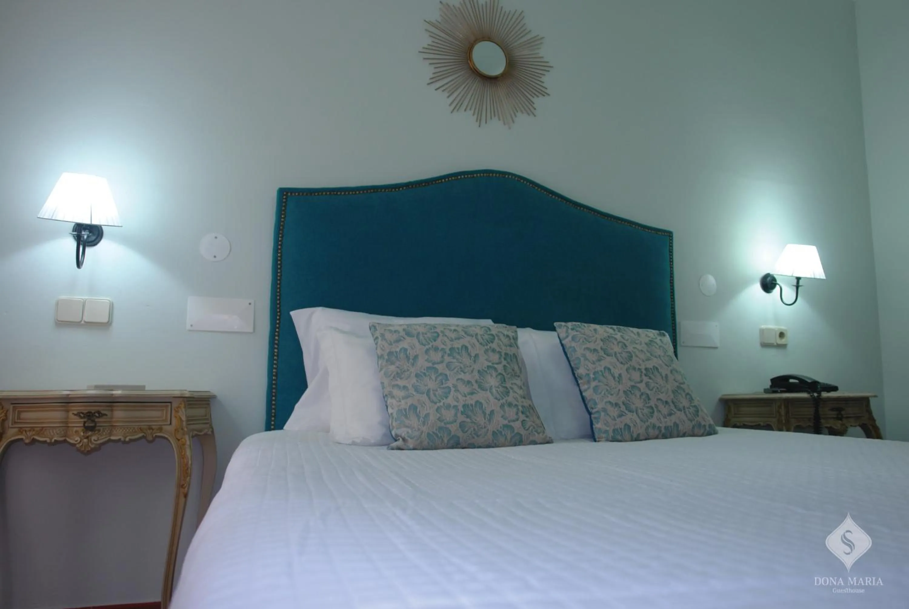 Bedroom, Bed in Dona Maria