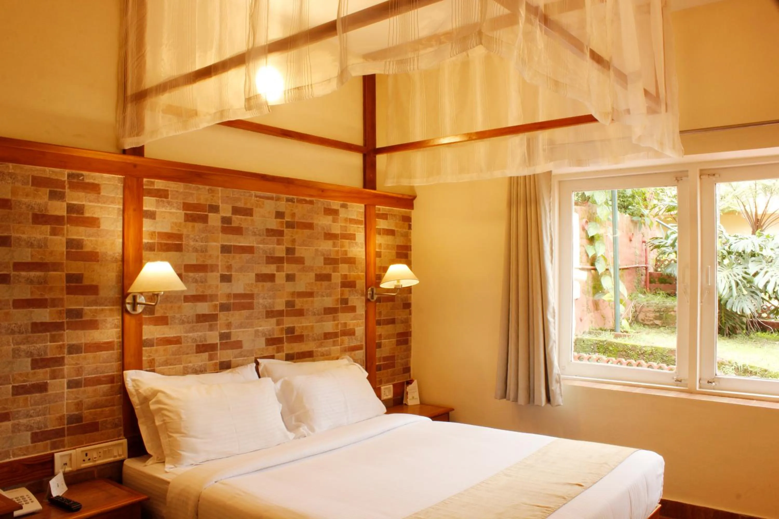 Garden view, Bed in Kodai Resort Hotel, Kodaikanal