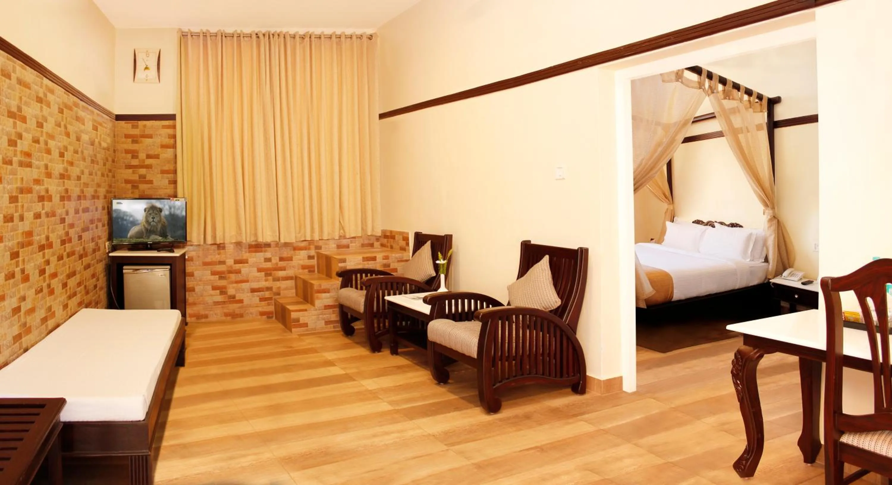 Bed in Kodai Resort Hotel, Kodaikanal