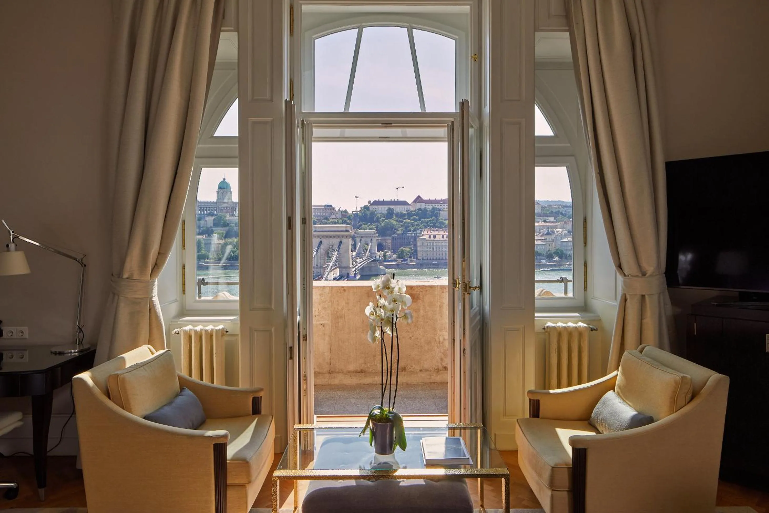 Living room in Four Seasons Hotel Gresham Palace Budapest