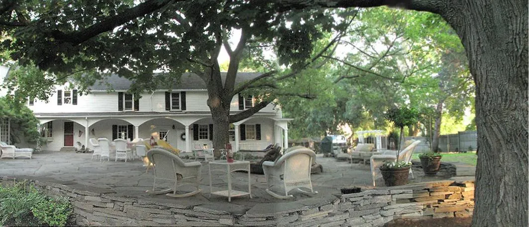 Niagara Mansion Carriage Suite