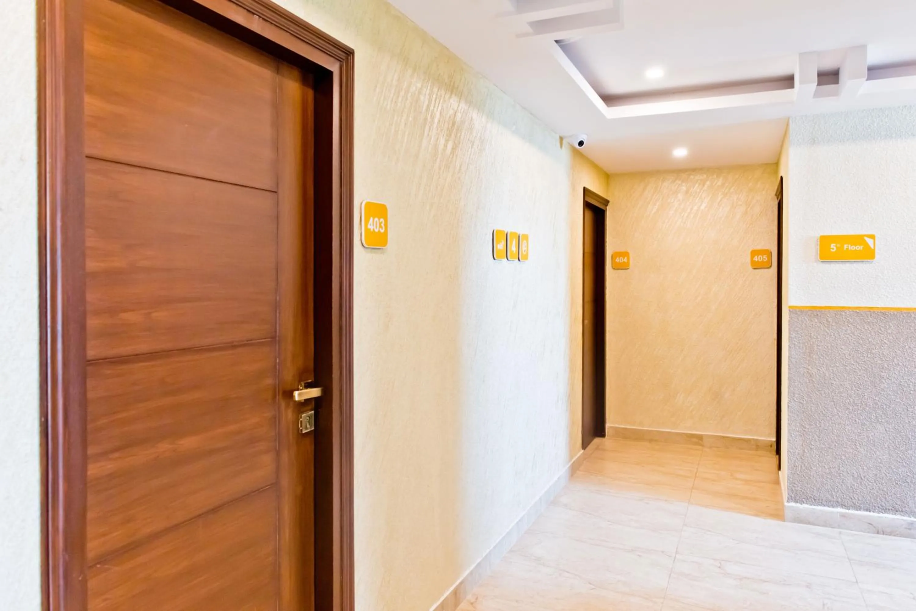 Lobby or reception in X by Bloom l Indiranagar