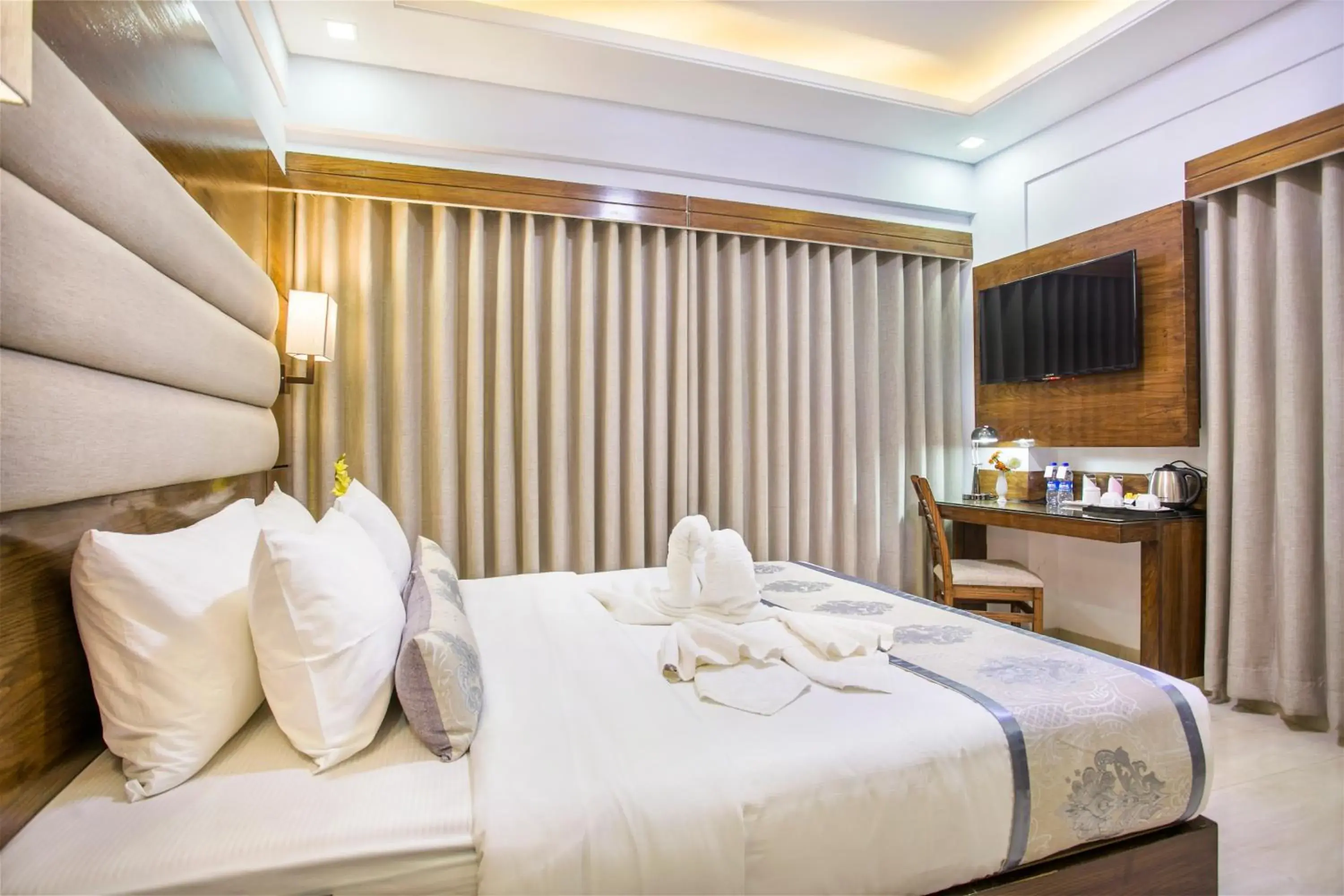 Deluxe Suite in White Palace Hotel Deluxe Suite in White Palace Hotel