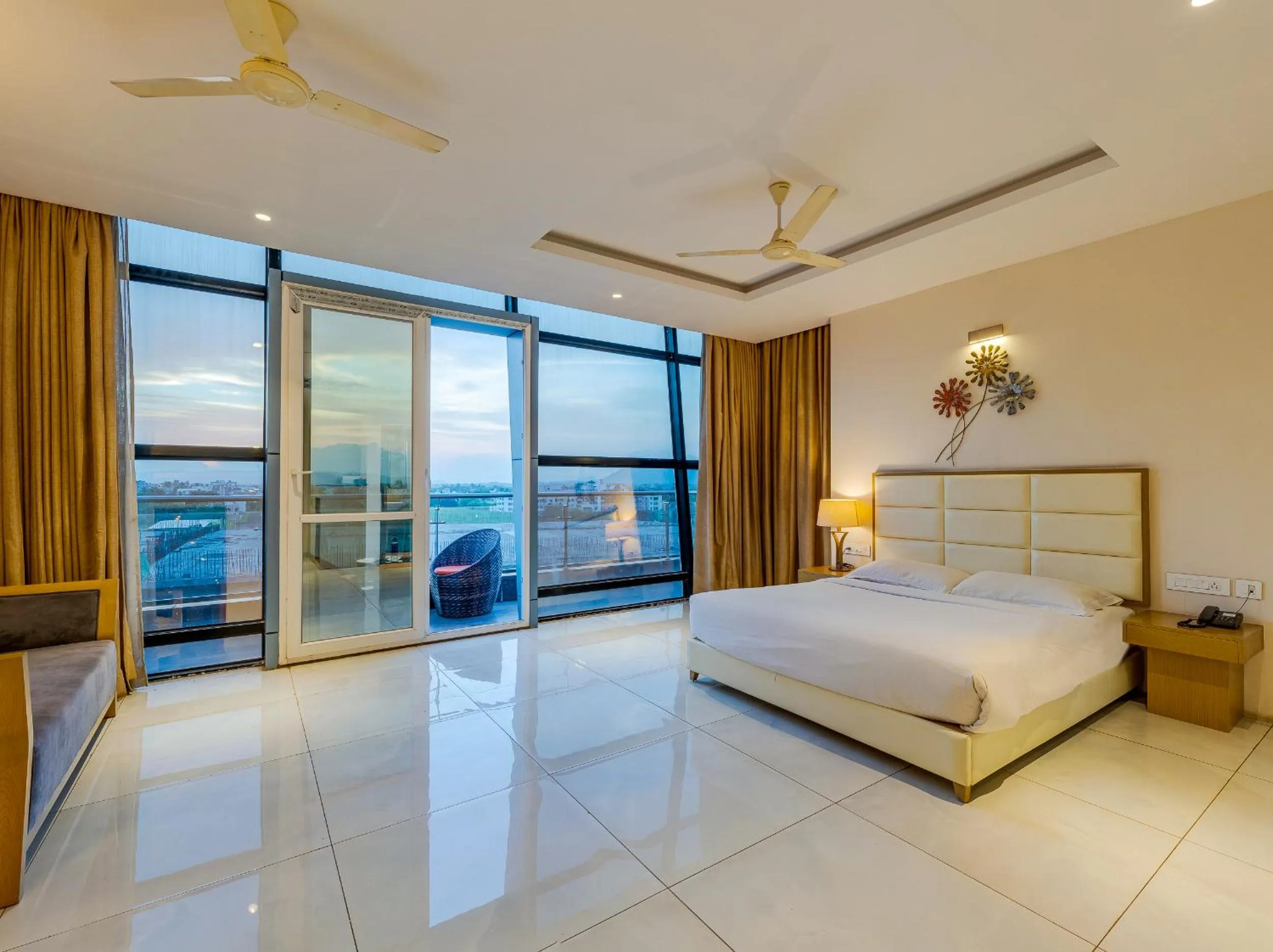 Bed in Hotel Sapphire Premium Hotel & Suite