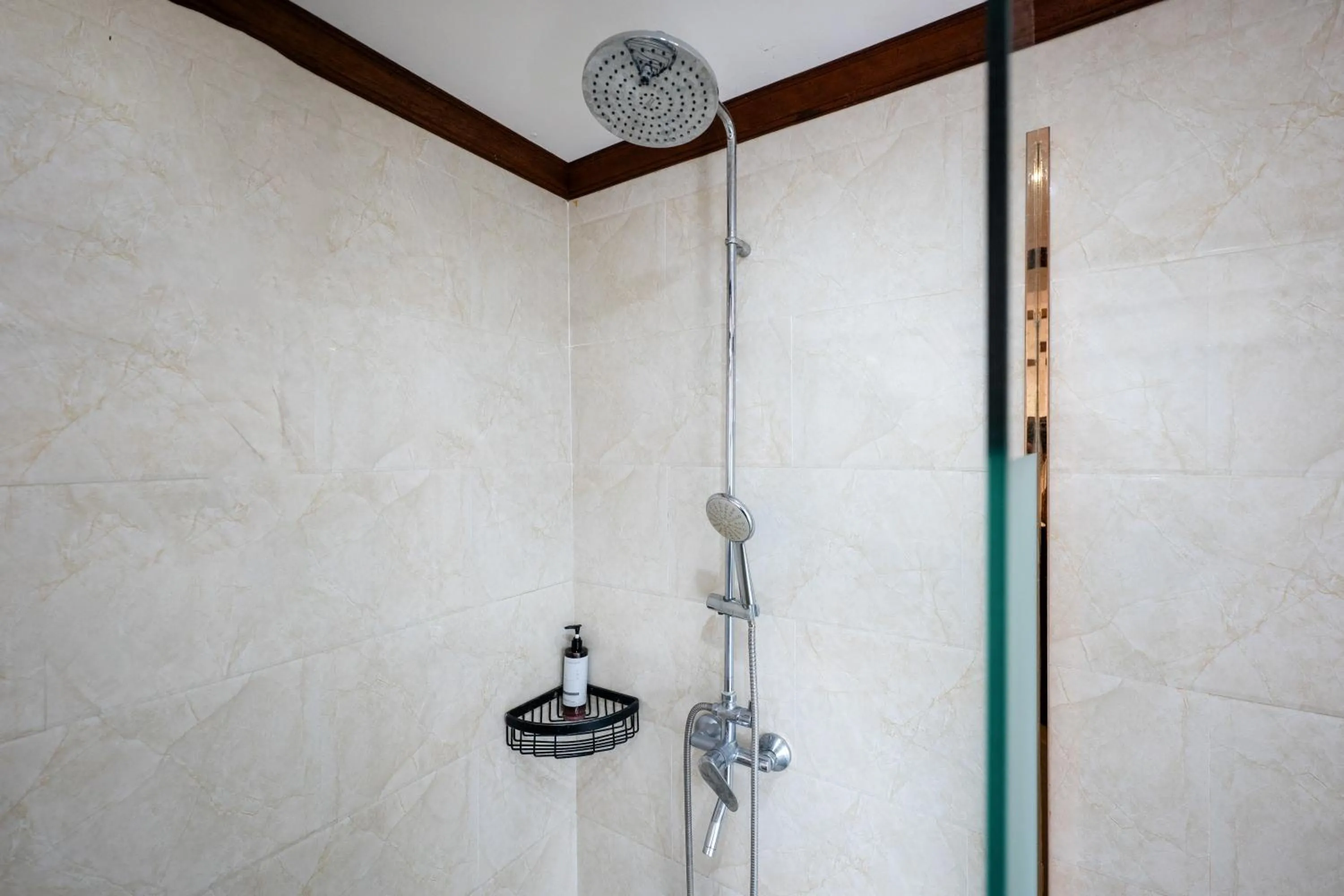 wisdom mystery Hotel