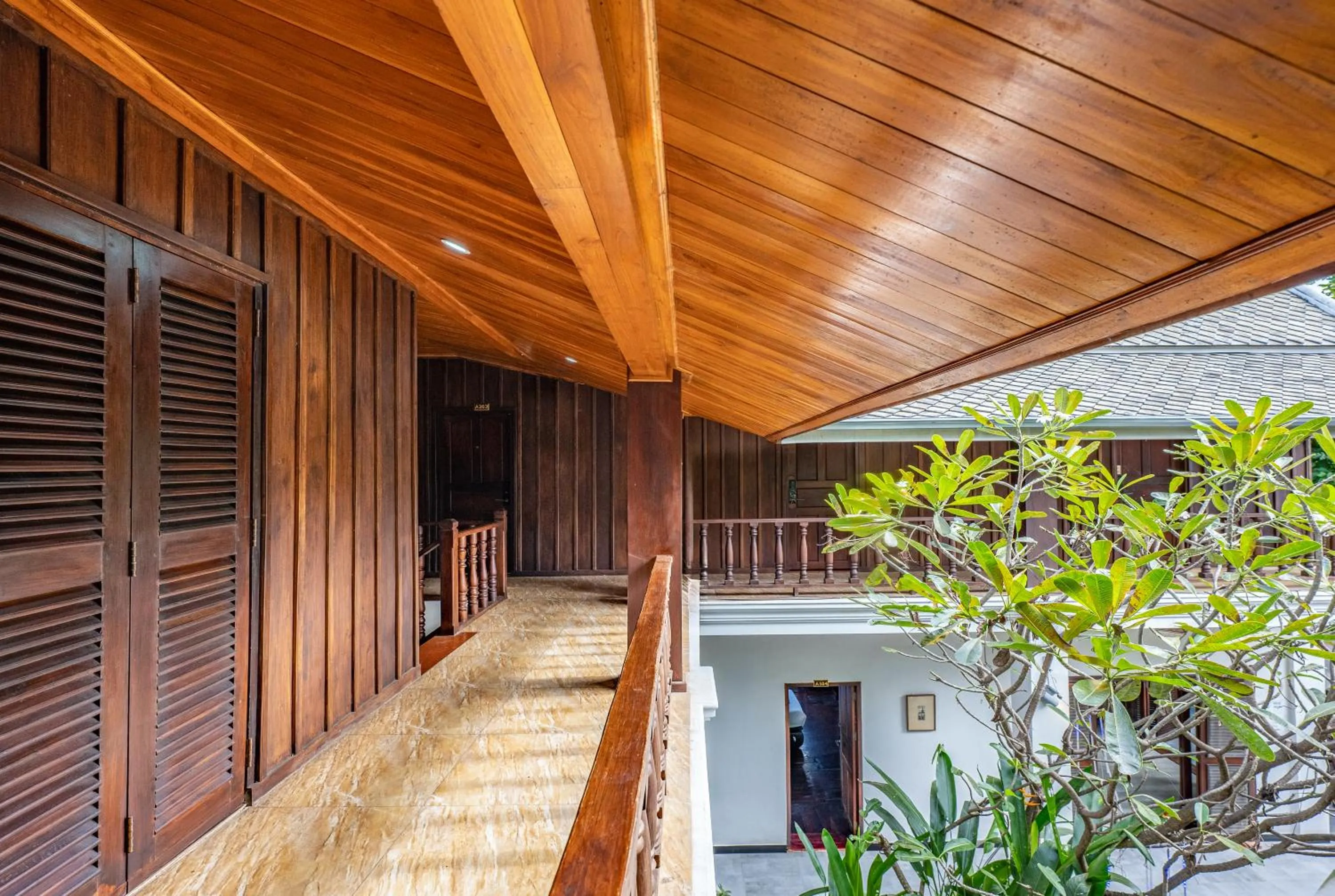 wisdom mystery Hotel